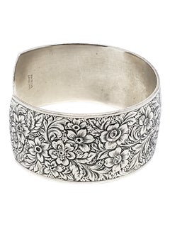 Bracciale a polsino Danecraft in argento sterling con incisione floreale n. 24592