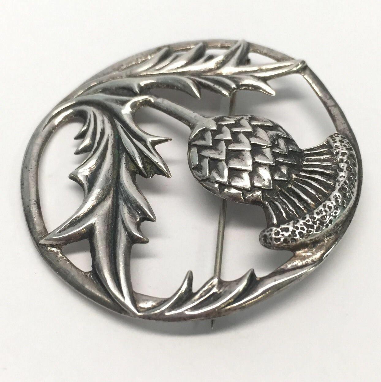 Danecraft Sterling Silver Large Scottish Thistle Circle Pin / Brooch In Good Condition In Washington Depot, CT