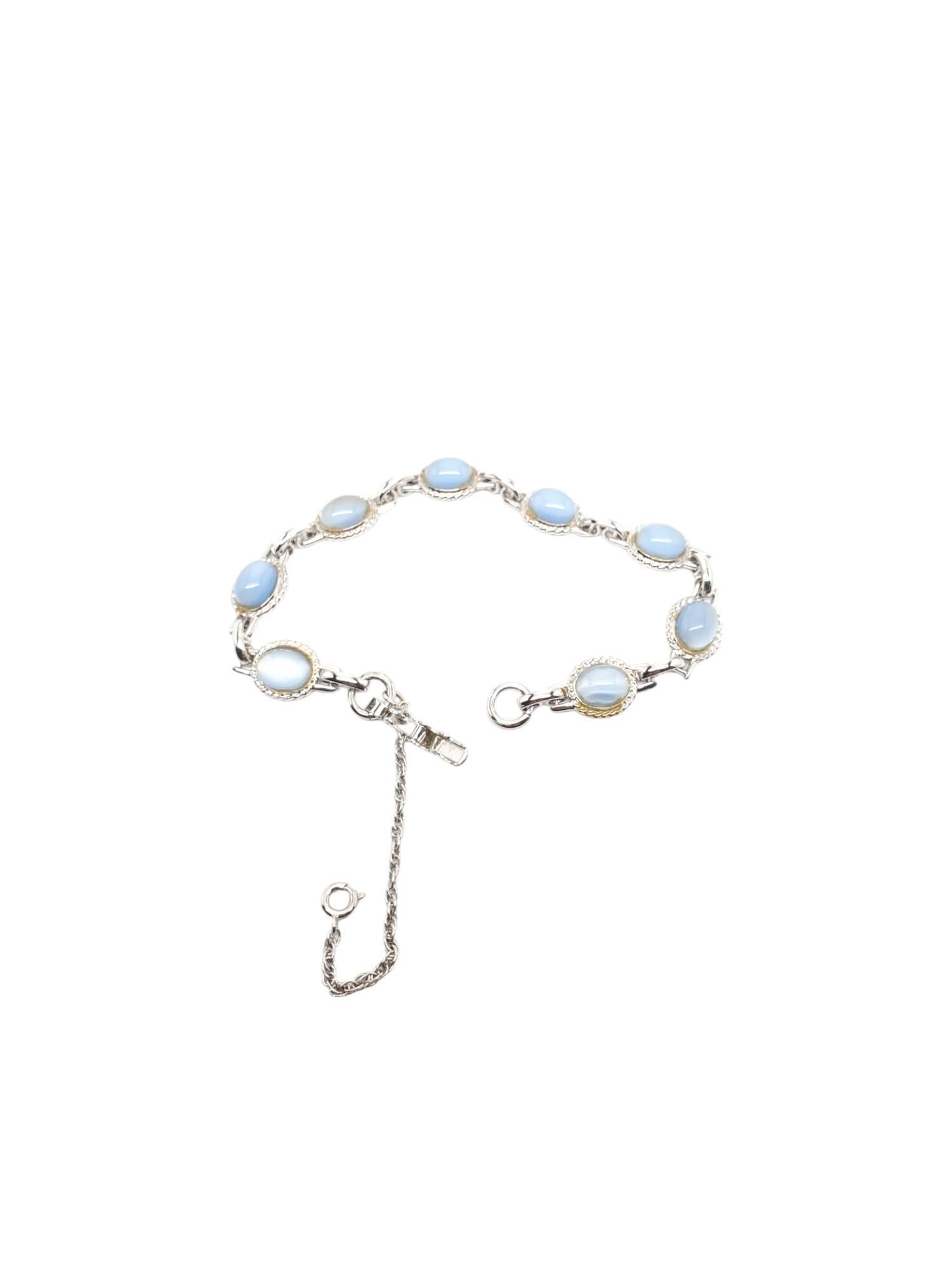 DANECRAFT Sterling Silber Milky Oval Blue Stone Armband #17599 im Zustand „Gut“ in Washington Depot, CT