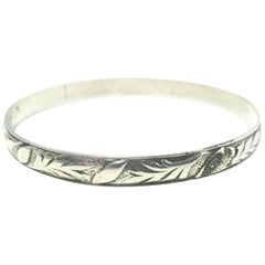 Vintage Danecraft Sterling Silver Raised Oak Leaves Bangle Bracelet