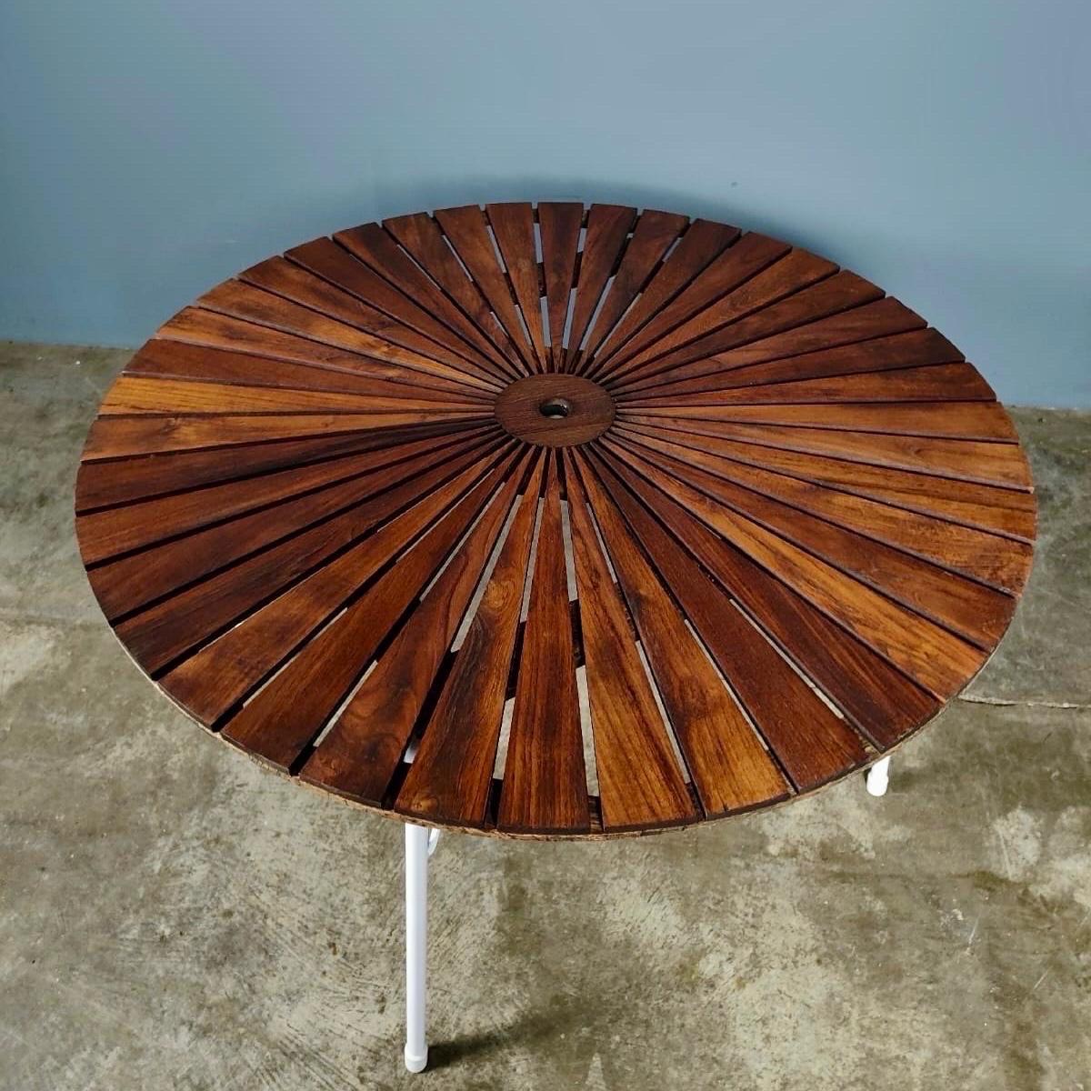 Daneline BKS Garden Set 4 Stacking Chairs & Folding Sunburst Table Danish 1