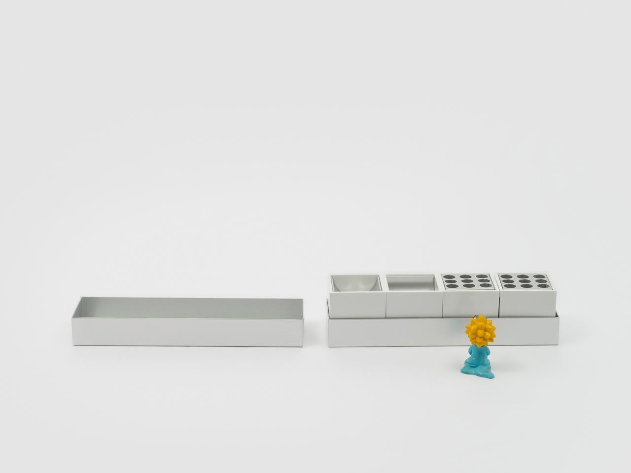 Danese Milano Canarie Weiße 2 Bleistift-/Papierklammer-Aluminiumhalter von Bruno Munari im Zustand „Neu“ im Angebot in Hicksville, NY