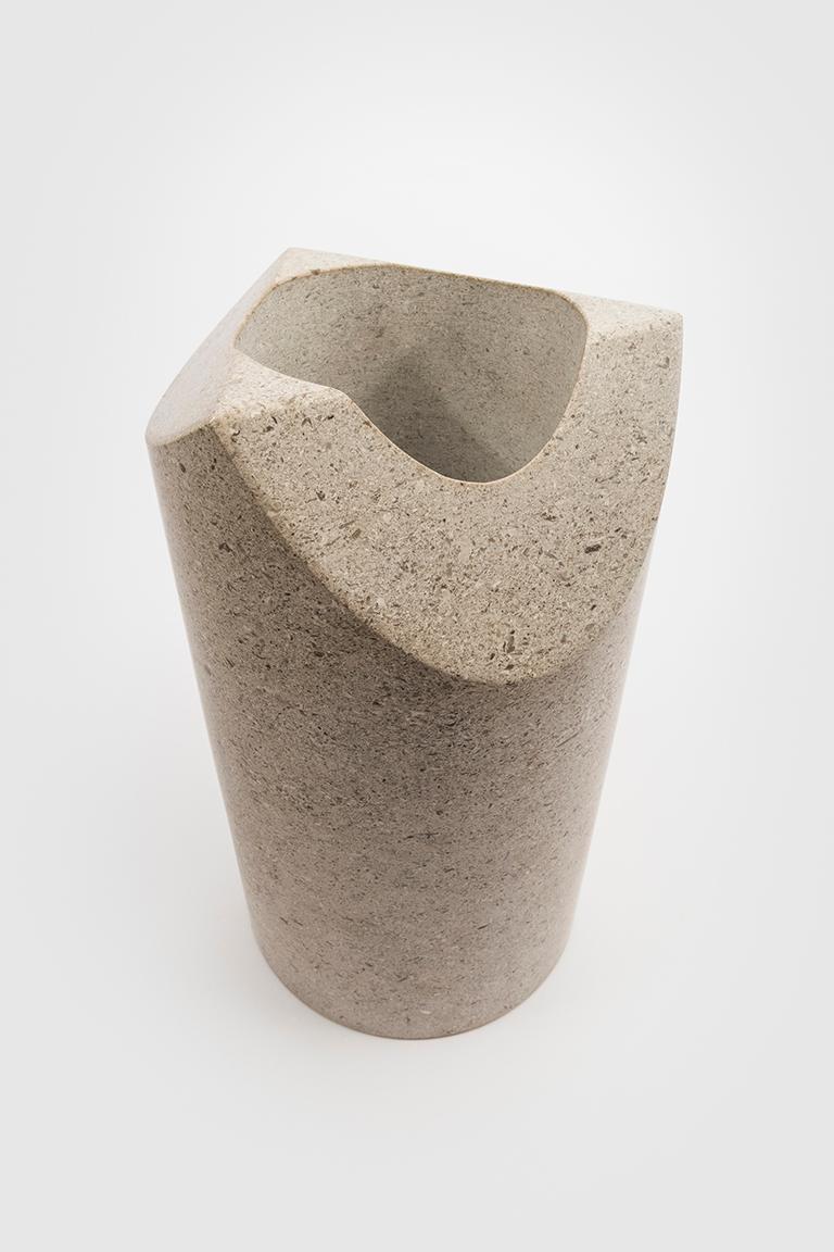 Paros M is a vase whose decorative motif is made up of the simple shape of the circle used in a variety of combinations. It is made of Aurisina stone in a limited edition of 100 pieces per year.

Enzo Mari is one of the masters of Italian Design.