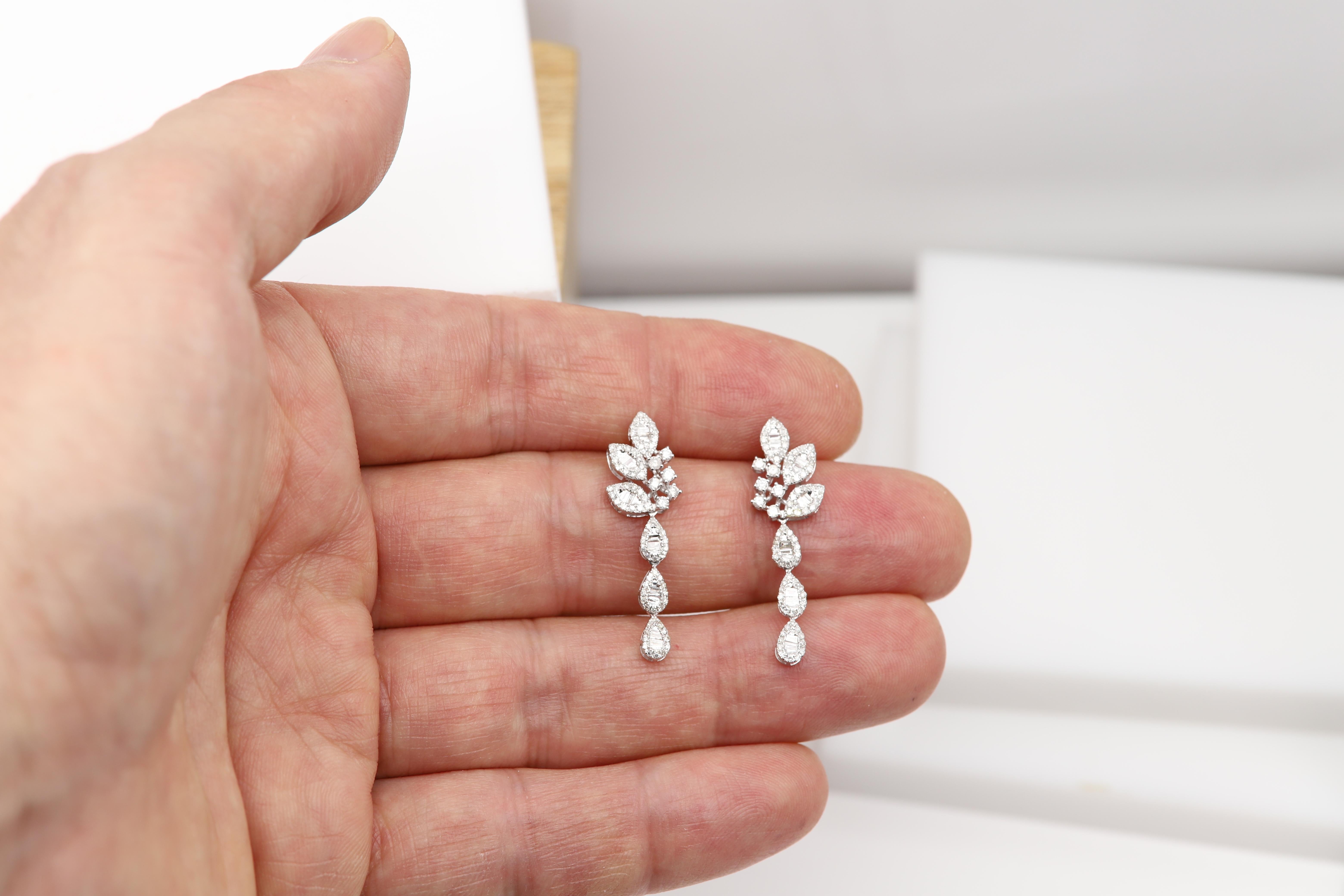 Lange Ohrringe mit Diamant-Ohrring aus echtem 14k Weißgold im Angebot 3