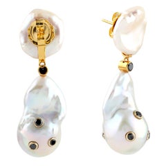 Dangle Earring with Baroque Pearl Embellished with Black Diamonds in 18k Gold