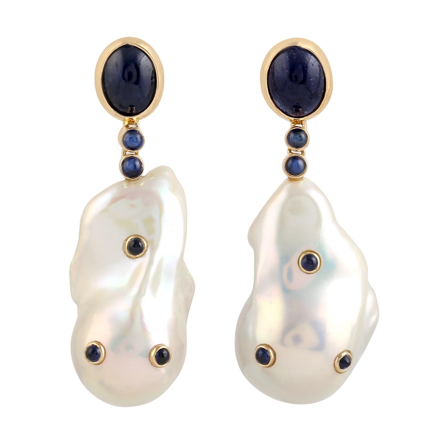 Art Deco Dangle Earring with Baroque Pearl  embellished with blue sapphire In 18k Gold For Sale