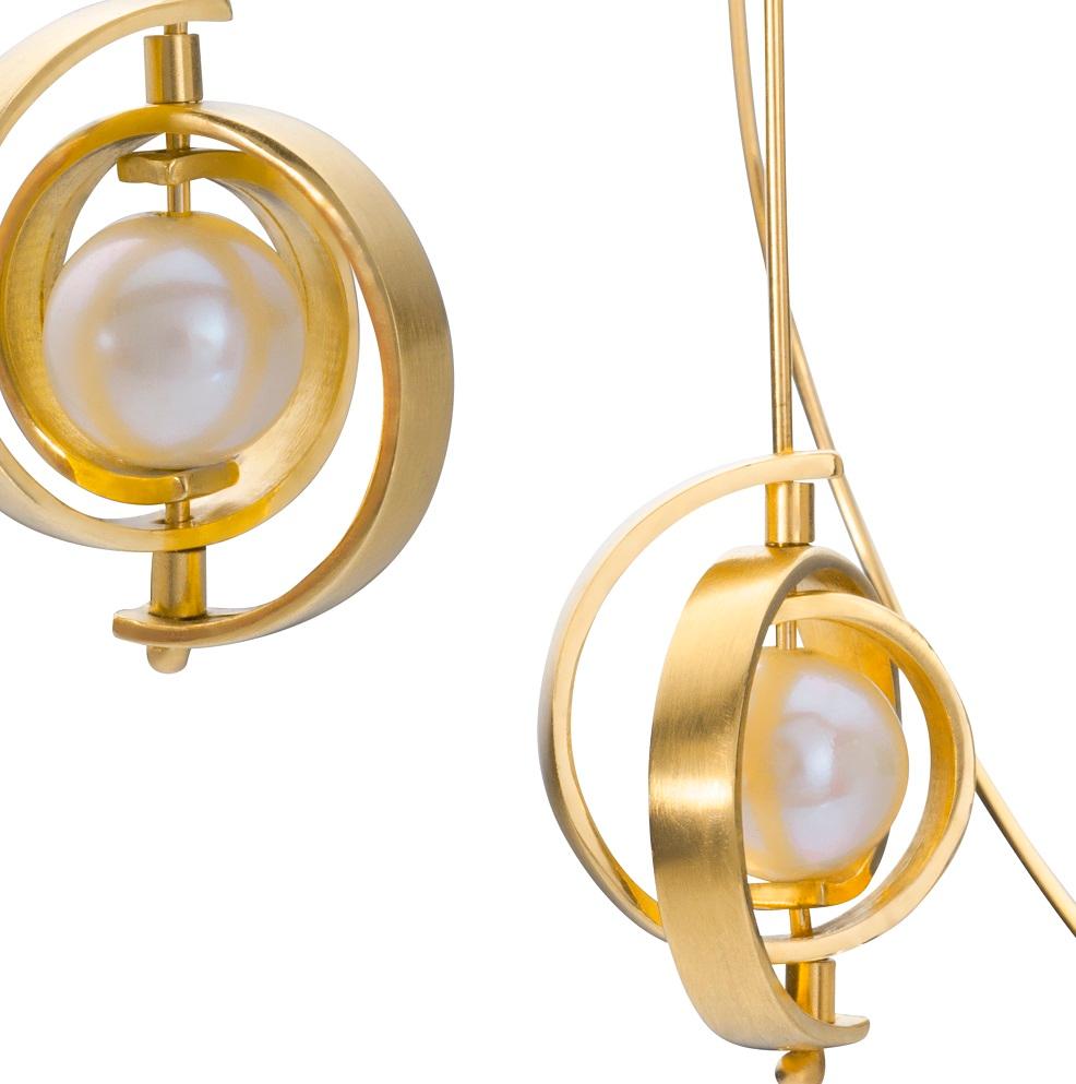 Contemporary 14k Gold Dangle Earrings with White Akoya Pearls For Sale