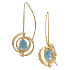 Boucles d'oreilles pendantes en or avec aigues-marines brutes et diamants pavés