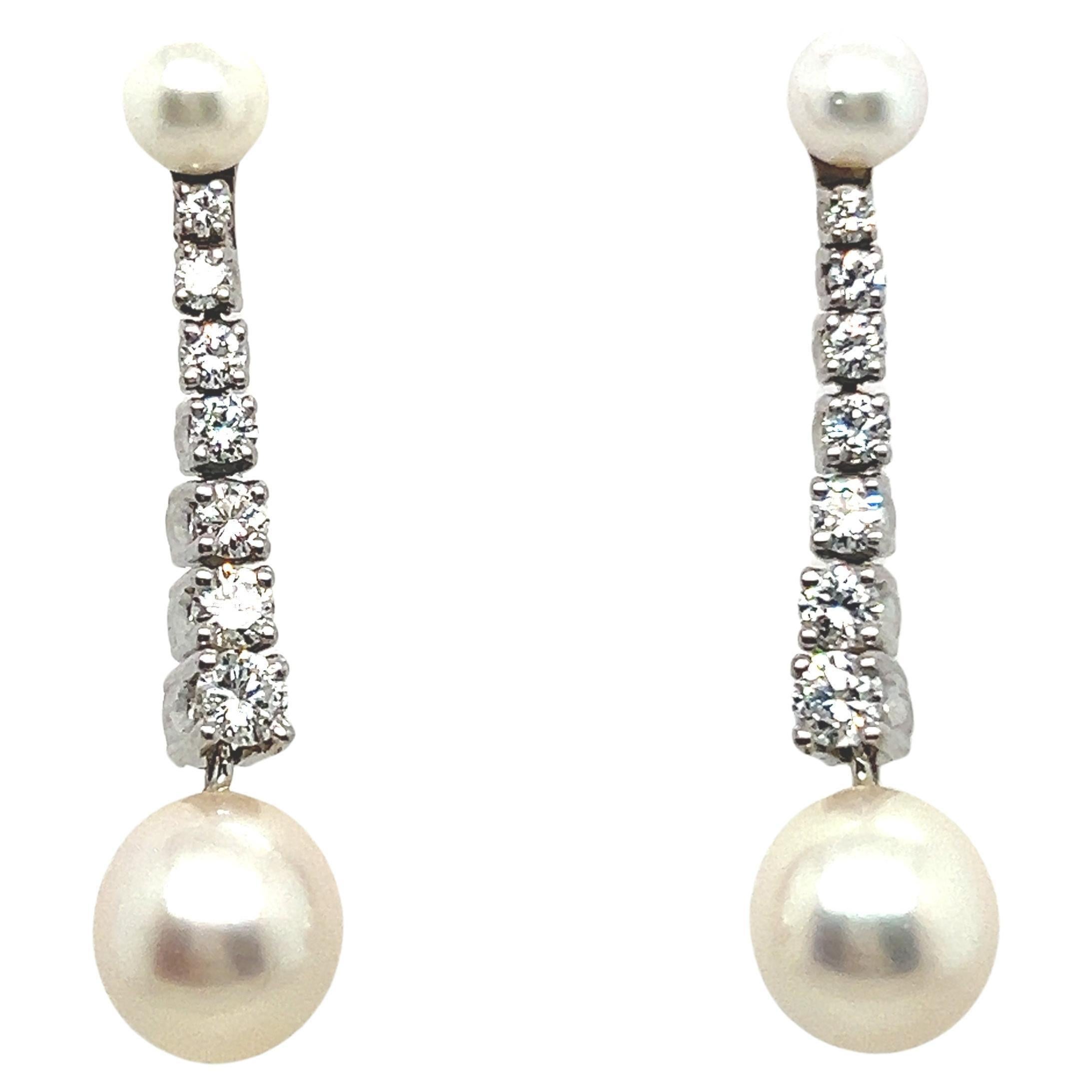 Dangle Earrings with Akoya Pearls and Diamonds in 18 Karat White Gold For Sale 6