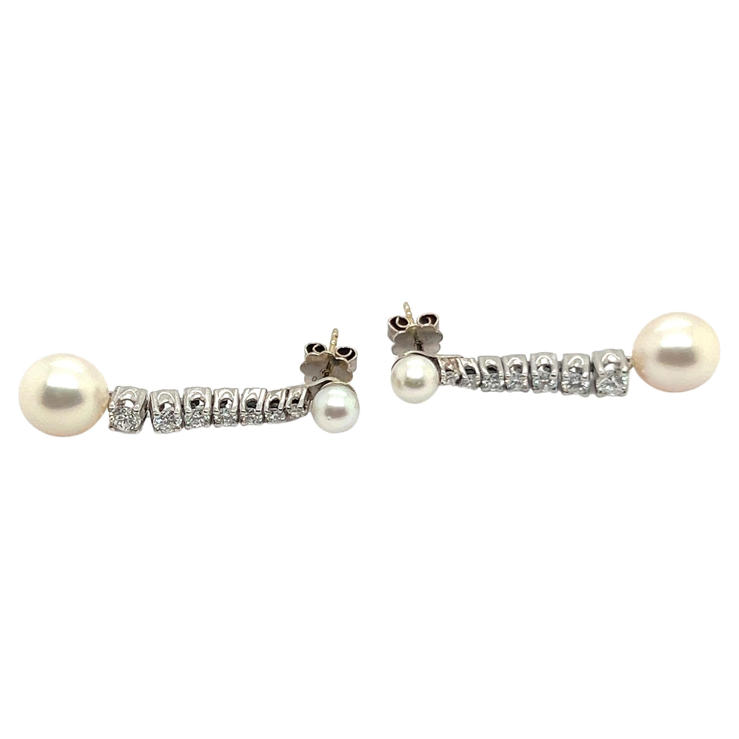 Modern Dangle Earrings with Akoya Pearls and Diamonds in 18 Karat White Gold For Sale