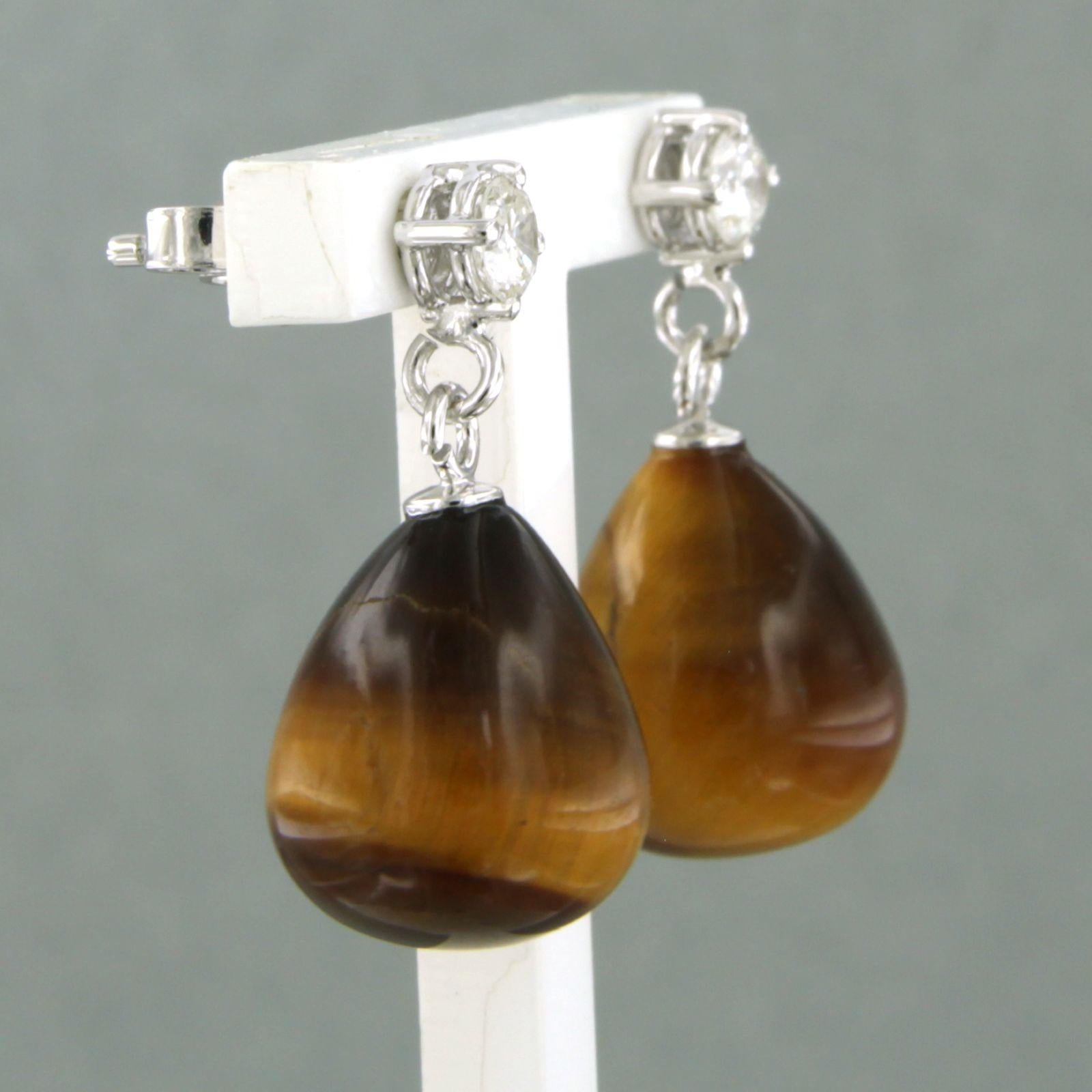 Ohrringe mit Katzenauge und Diamanten im Brillantschliff bis zu 0,40 Karat 18 Karat Gold im Zustand „Neu“ im Angebot in The Hague, ZH