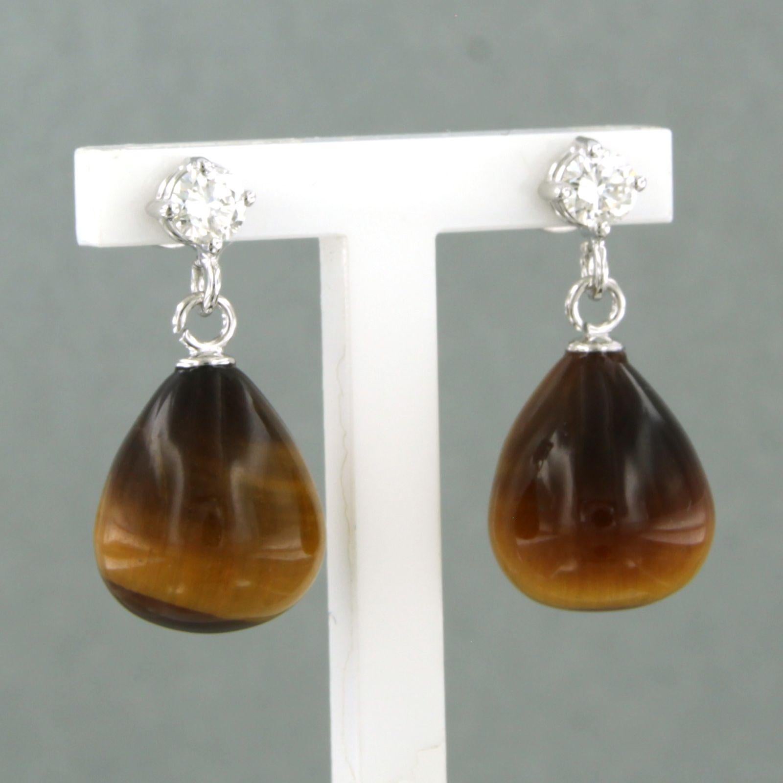 Ohrringe mit Katzenauge und Diamanten im Brillantschliff bis zu 0,40 Karat 18 Karat Gold im Angebot 2