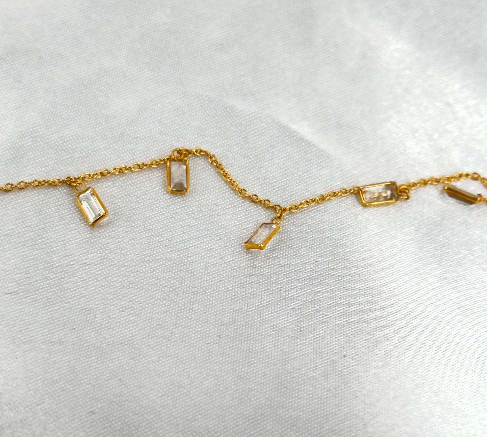Halskette, Edelstein-Halskette, weißer Saphir-Halskette, Lünette gefasst Edelstein-Halskette 18k im Zustand „Neu“ im Angebot in New York, NY