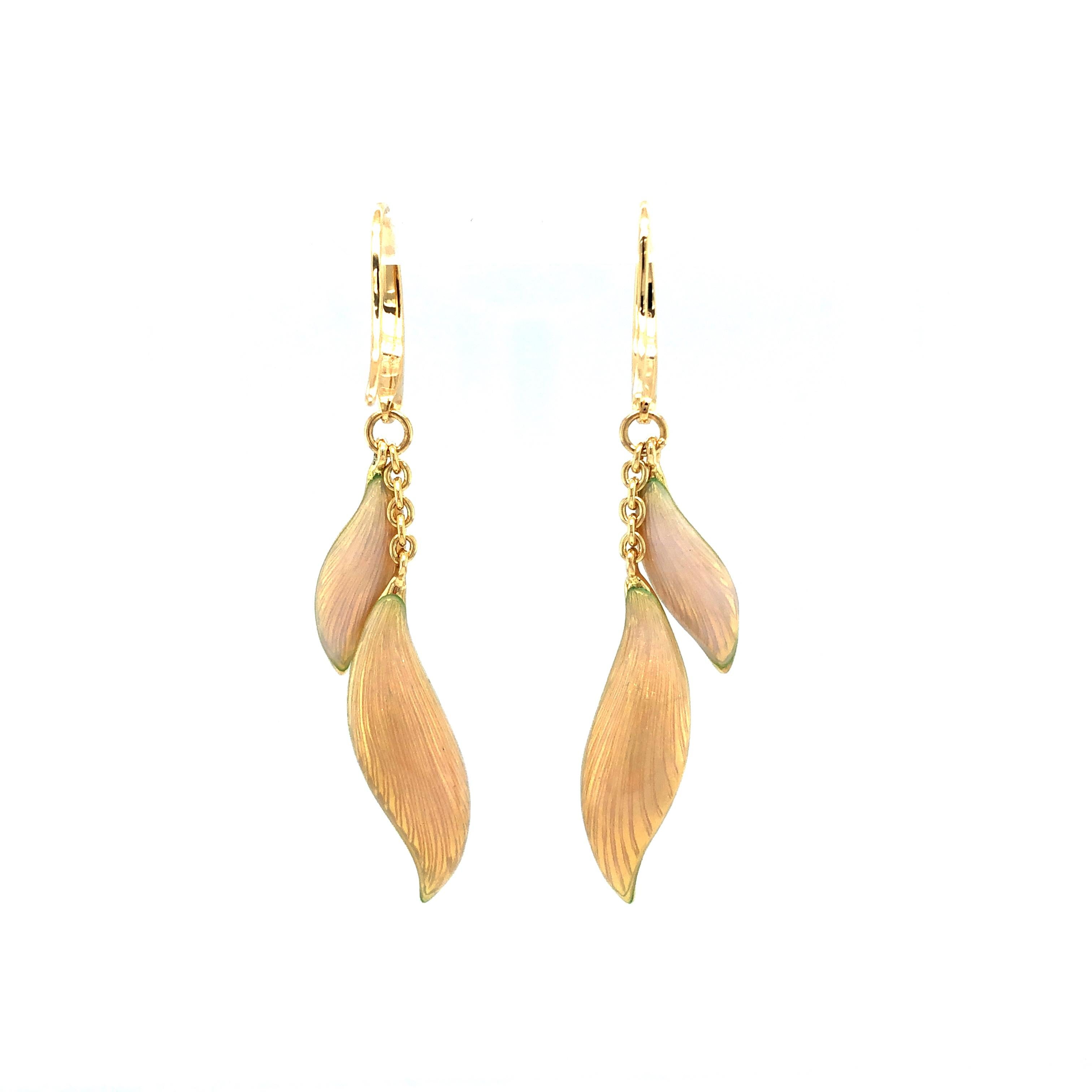 Contemporary Dangle Leave Earrings 18k Yellow Gold Opalescent Pink Enamel 4 Diamonds 0.04ct For Sale