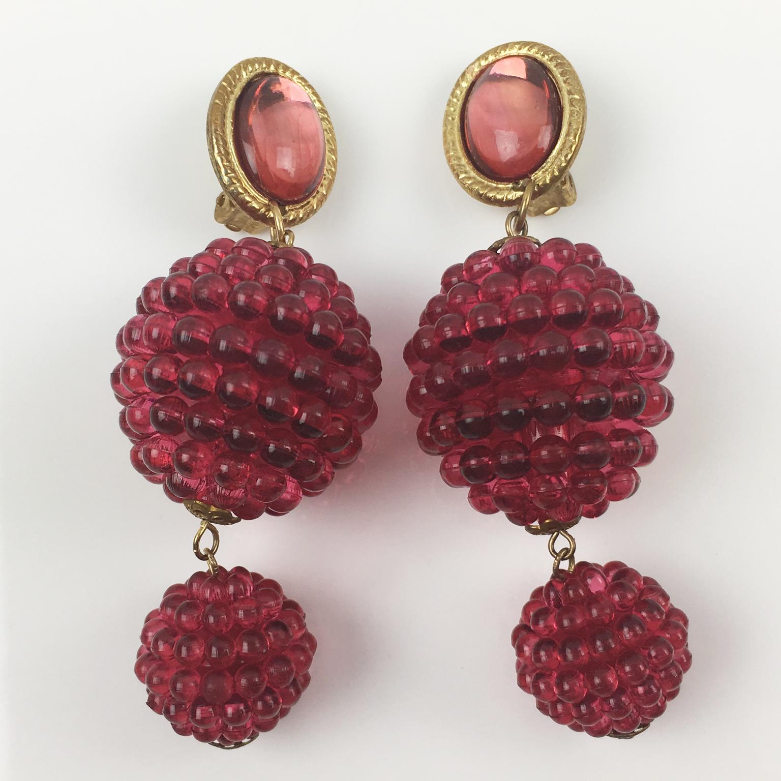 Retro Dangle Lucite Clip Earrings Fuchsia Pink Raspberry Design For Sale
