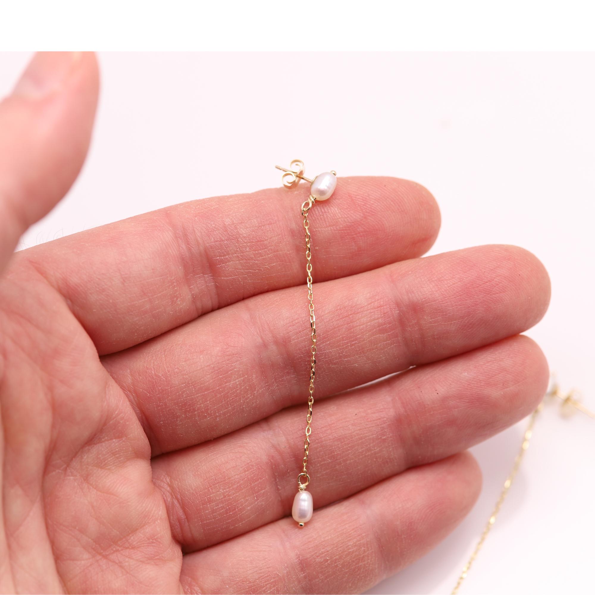 Pendants d'oreilles en or jaune massif 14 carats avec perles de 6,35 cm de long Pour femmes en vente
