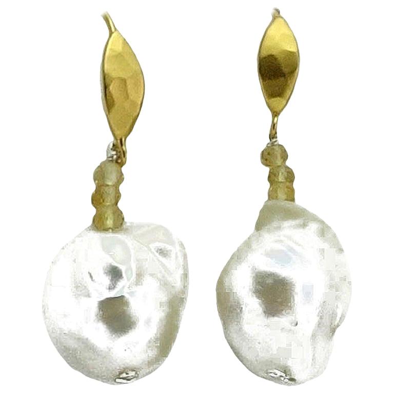 AJD Pendants d
oreilles en or jaune avec perles baroques blanches et perles  Pierre de naissance du mois de juin