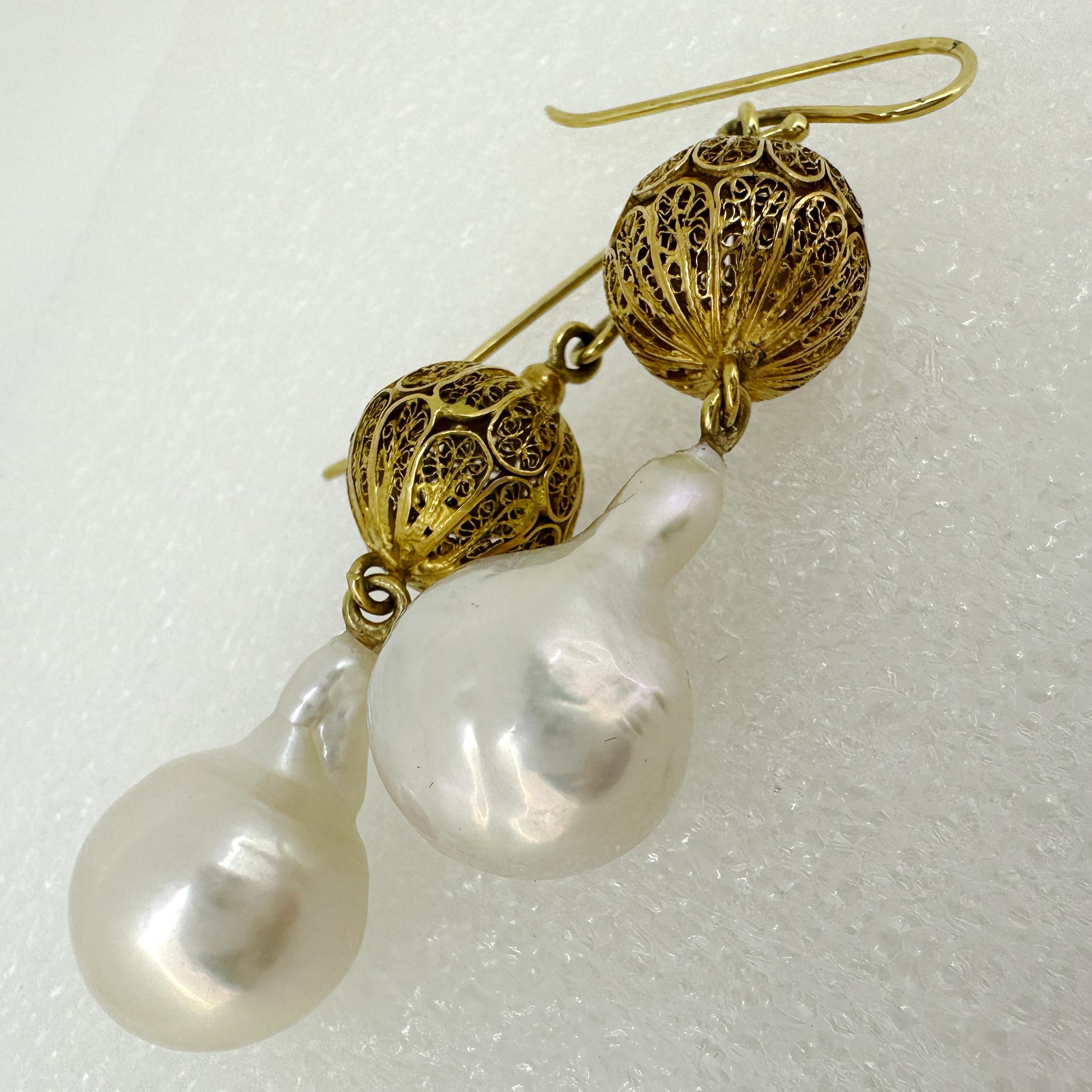 Contemporary Dangle Wire Hook Earrings with Baroque Freshwater Pearls and 22K Gold Beads For Sale