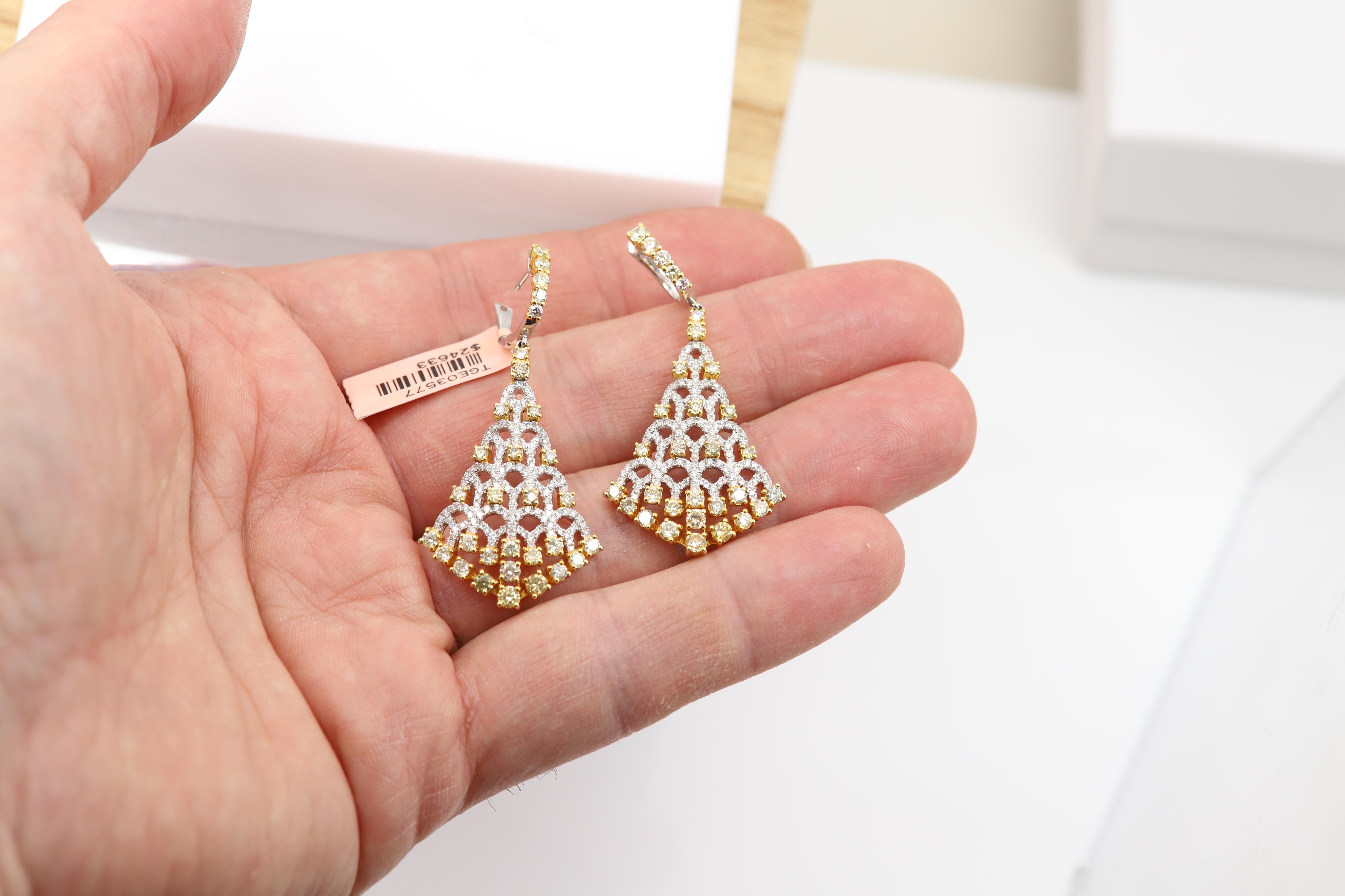 Ohrhänger mit gelben Diamanten aus 18 Karat Weiß- und Gelbgold mit Kronleuchter-Ohrring im Angebot 2