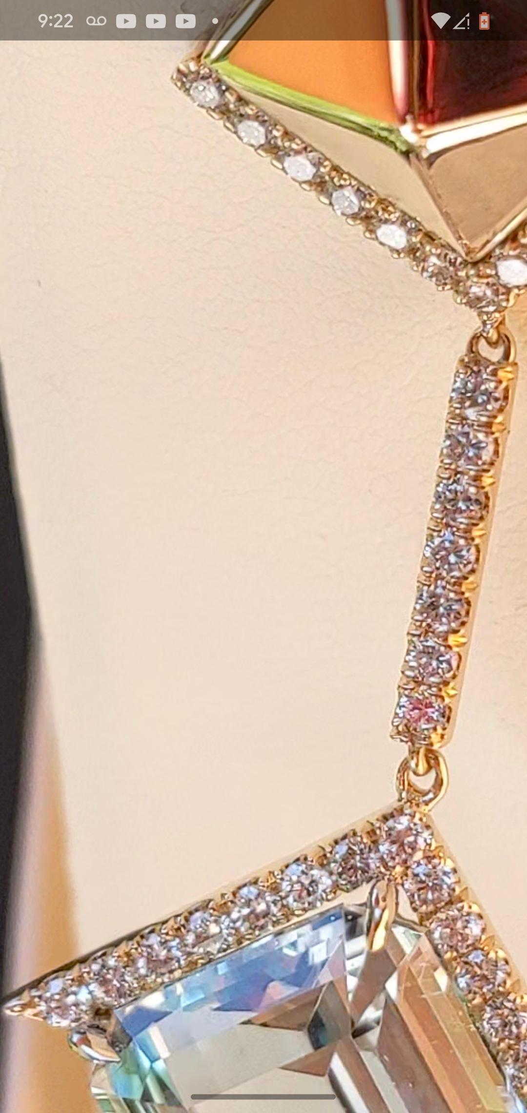 Dangling Aquamarine Diamonds earrings in 18k Yellow gold Pyramid For Sale 3