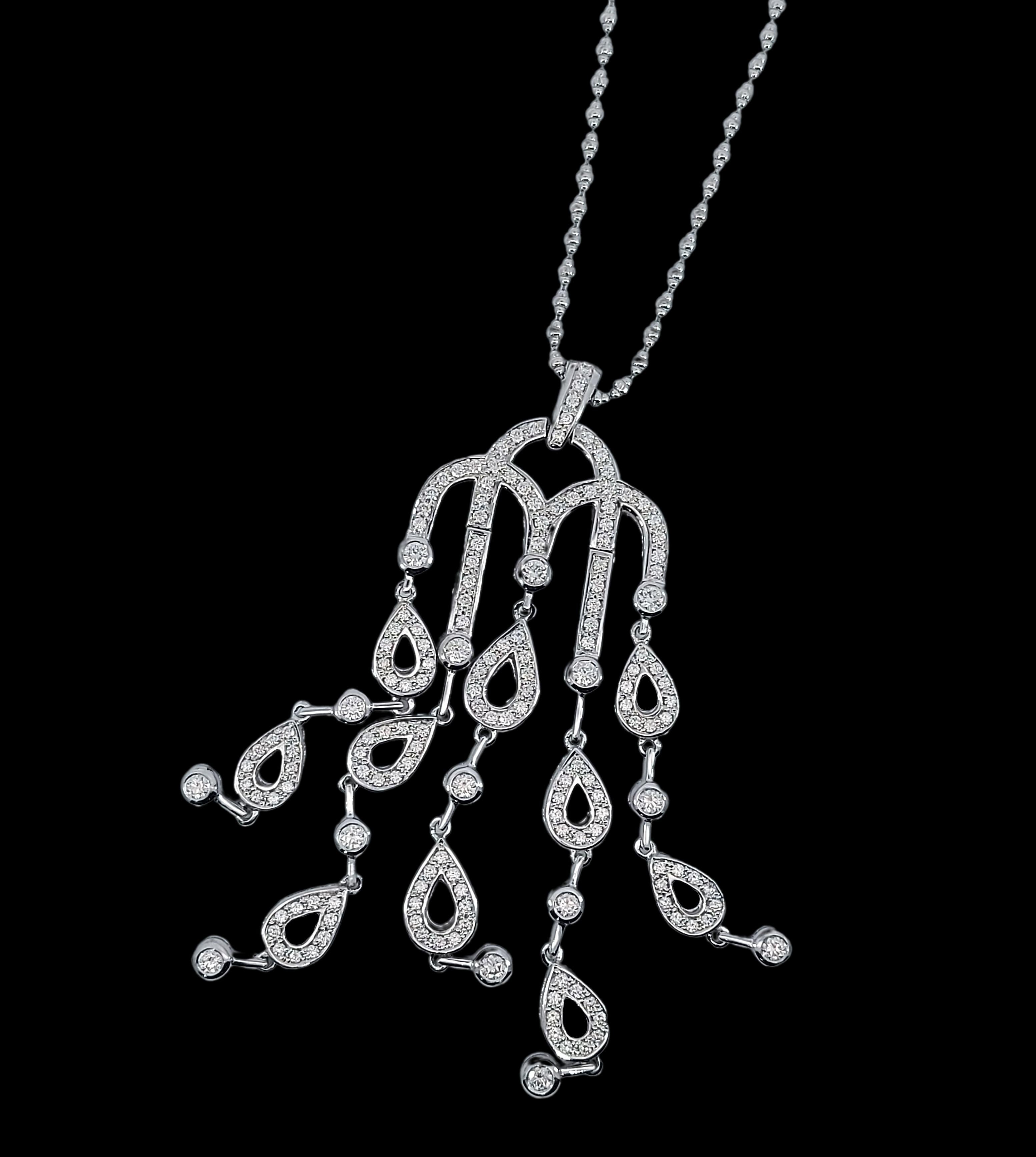 Dangling Chandelier 18kt White Gold Necklace with 5.4ct Diamonds For Sale 6