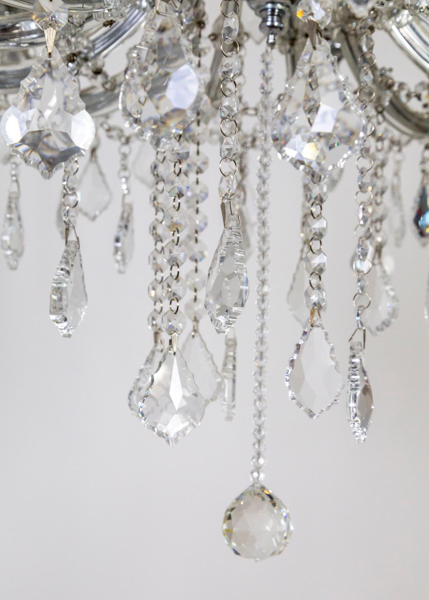 Dangling Crystal & Chrome 12-Light Maria Teresa Chandelier For Sale 3