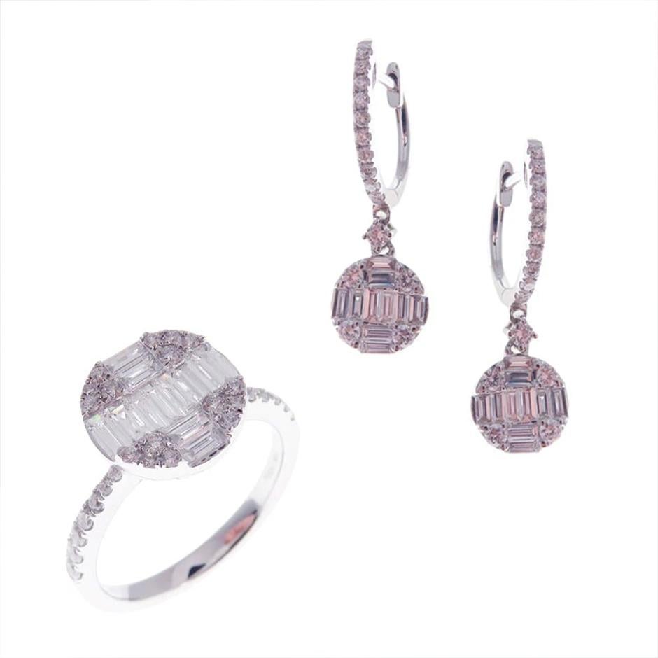 Dangling Delicate Diamond Baguette Earring Ring Set For Sale 3