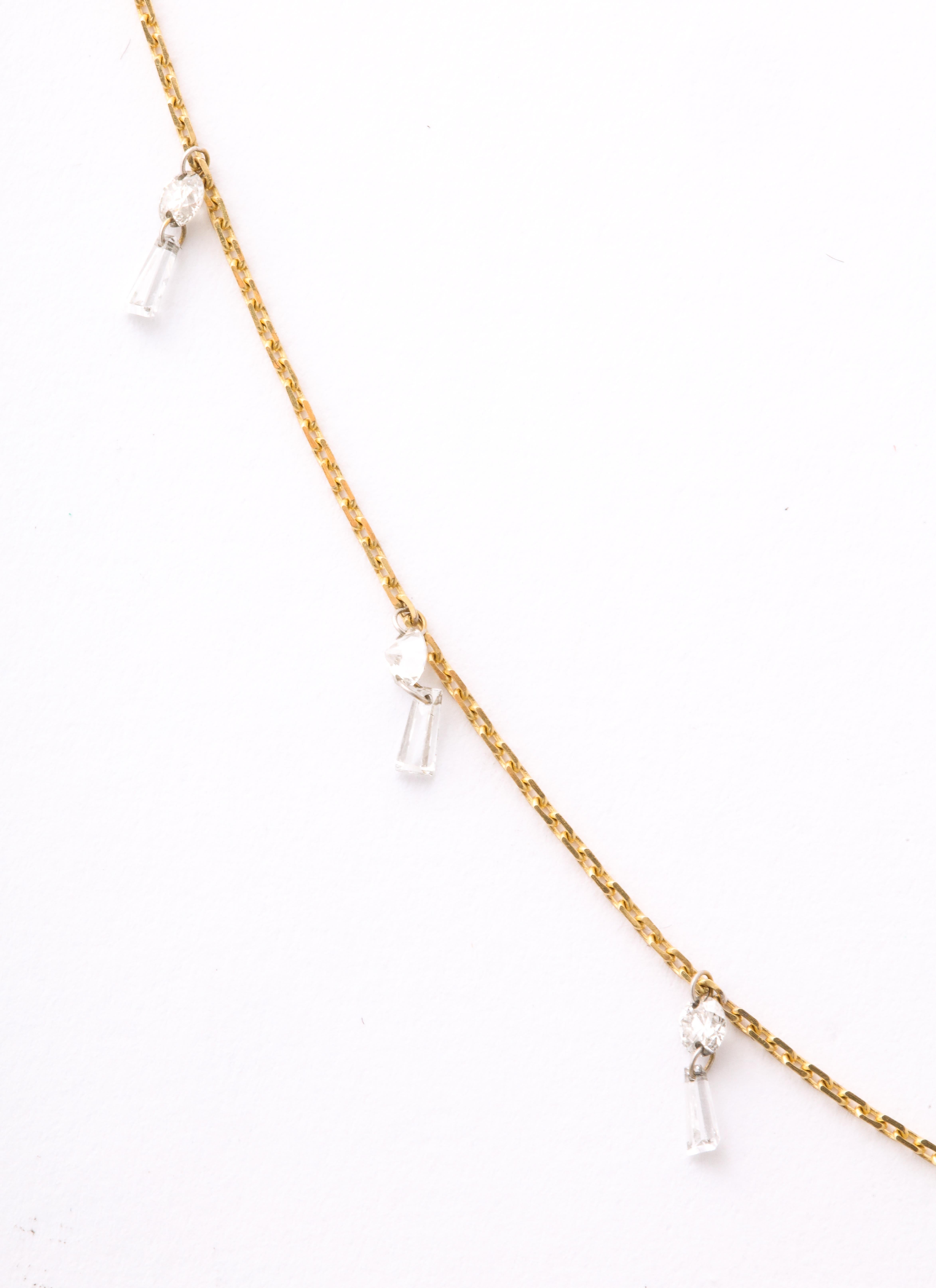 18 Karat Gold baumelnde Baguette-Halskette mit Diamanten im Zustand „Neu“ im Angebot in New York, NY