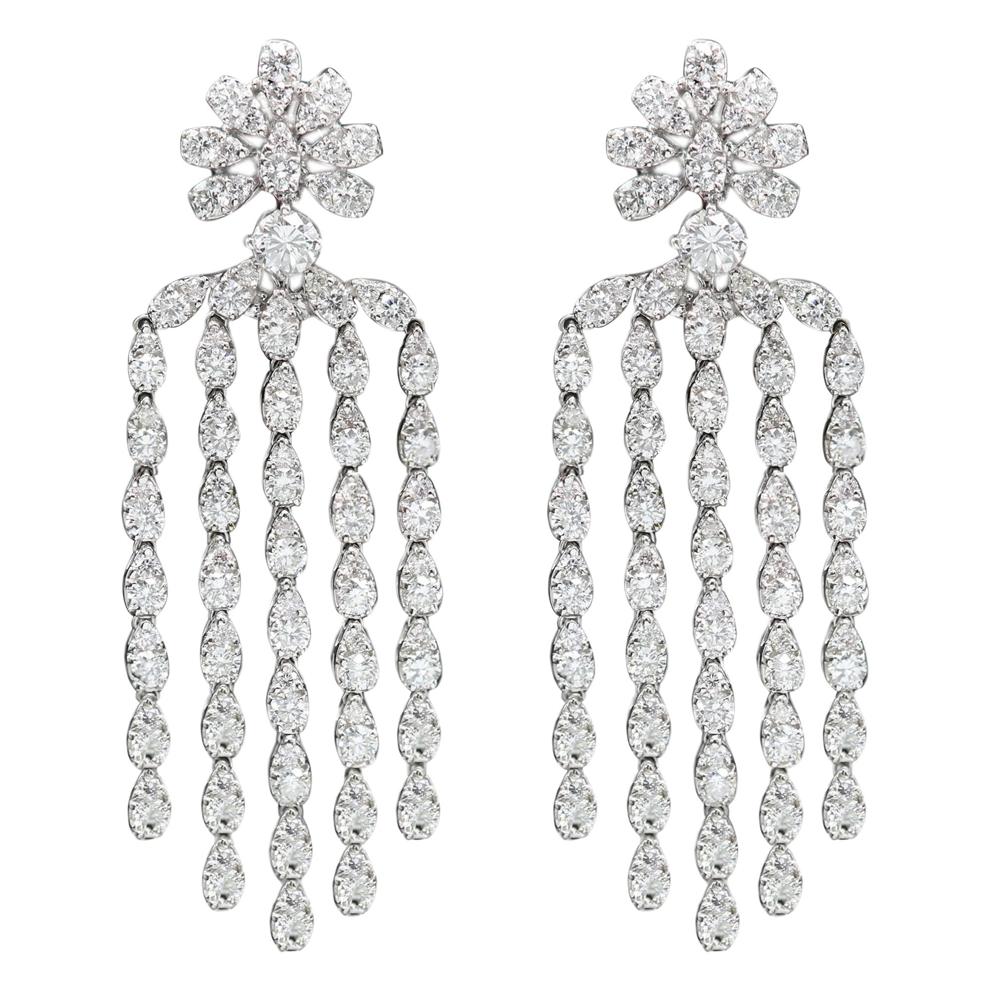 Diamond Dangling Earrings 18 Karat White Gold Chandelier Earrings 2' Inch Dangle