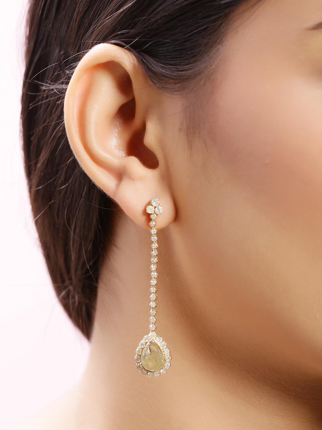 Modern Dangling Diamond Pear Shape Earring Set in 18 Karat Yellow Gold For Sale