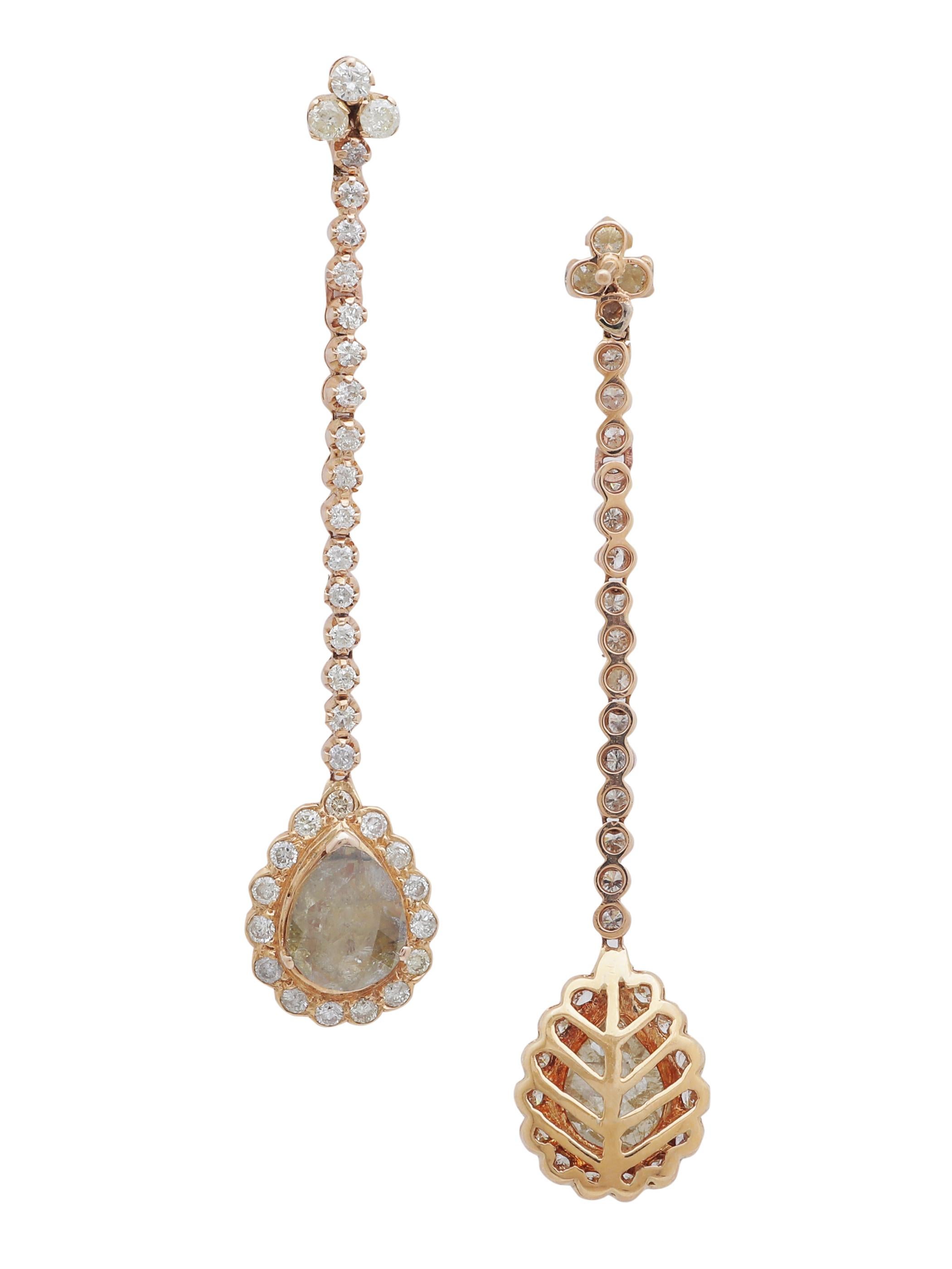 Pear Cut Dangling Diamond Pear Shape Earring Set in 18 Karat Yellow Gold For Sale