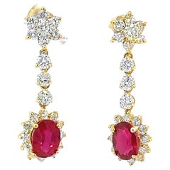 Pendientes Colgantes con Diamantes y Rubí