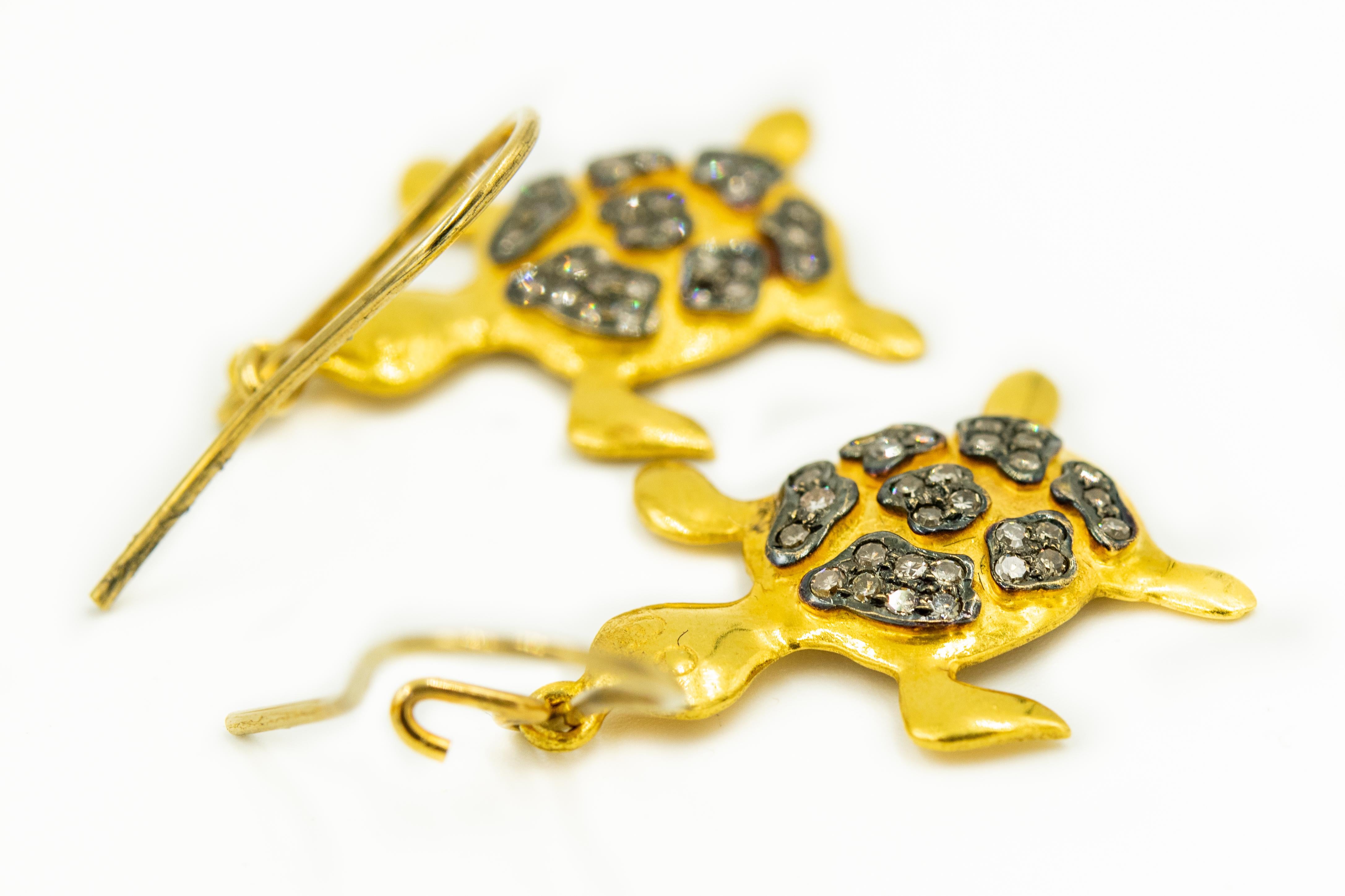 Round Cut Dangling Figural Turtle Diamond Yellow Gold Earrings