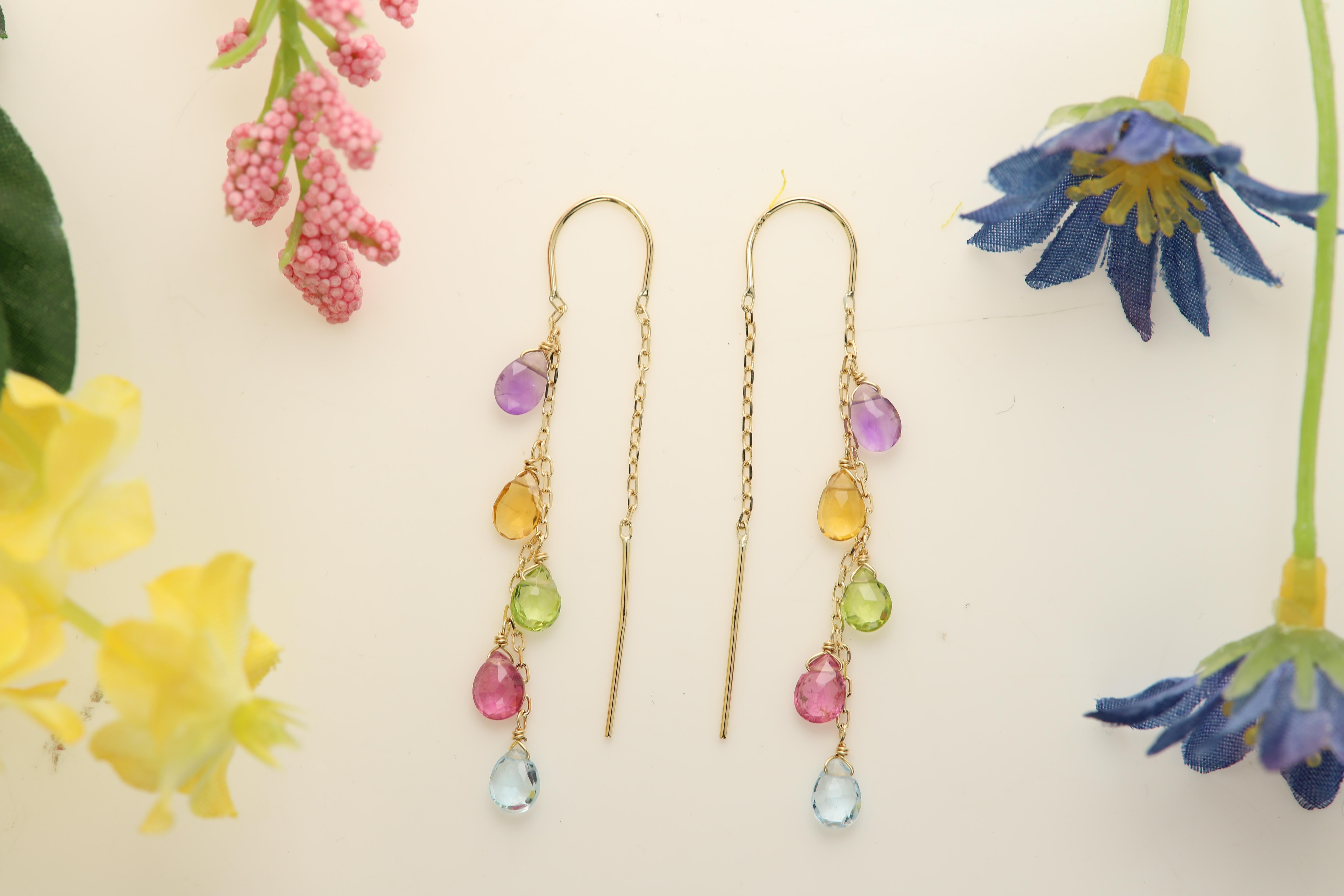 New Brilliant Elegant Dangling Earrings for Woman and Girls.
Approx. 2
