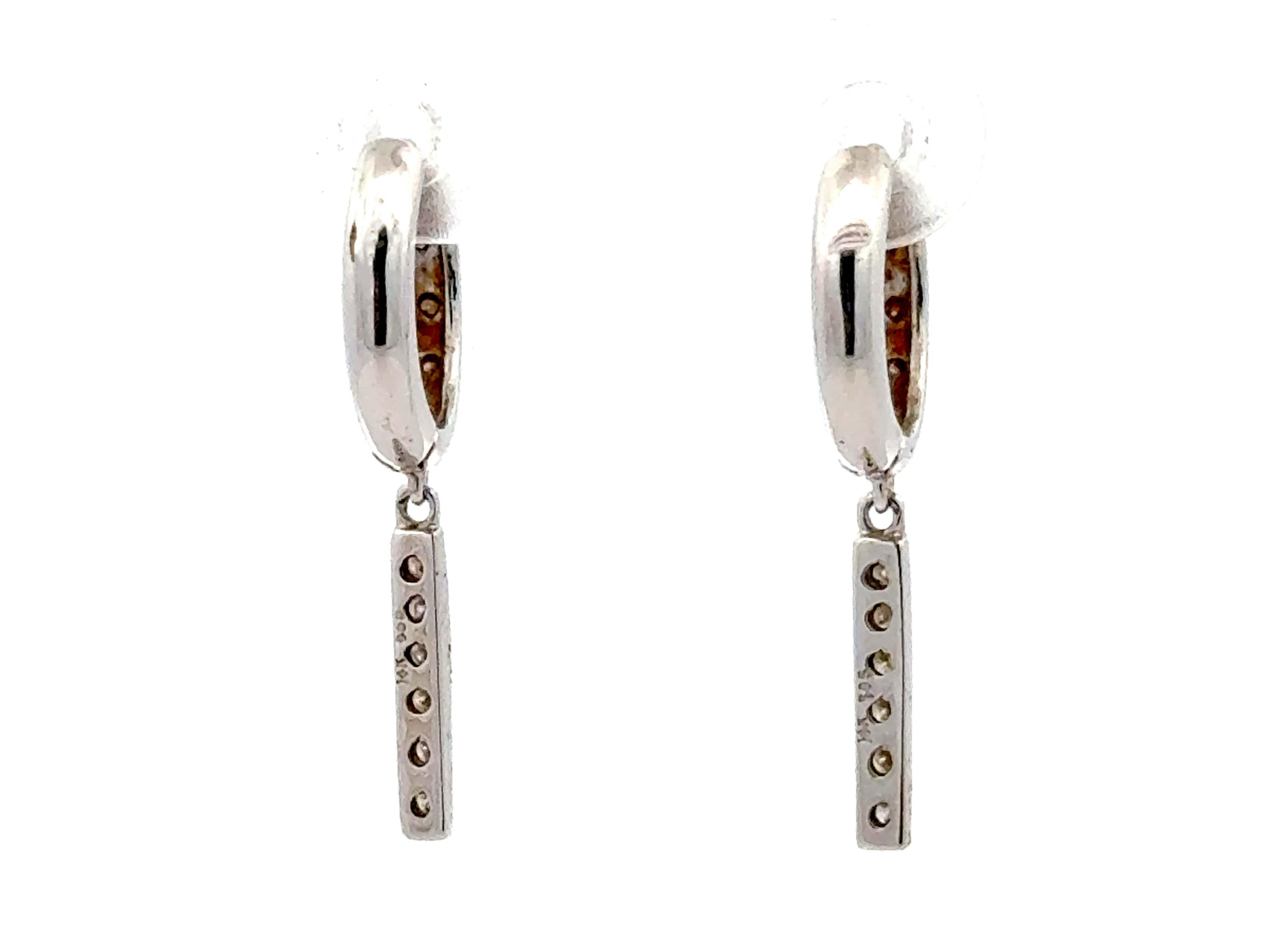 Pendientes de aro de diamantes colgantes de oro blanco macizo de 14 quilates en venta 1
