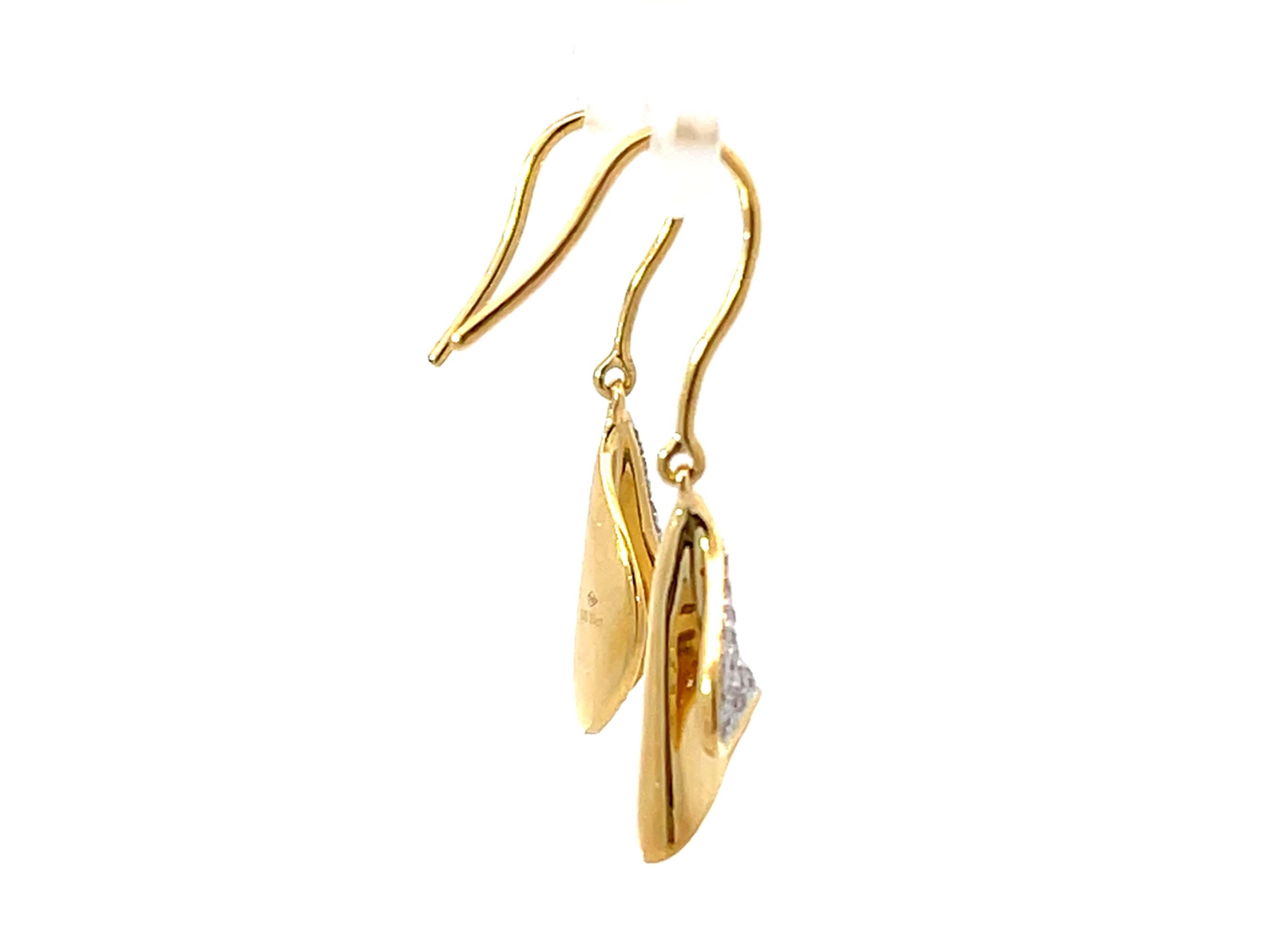 Dangly Gold Diamond Earrings 18K Yellow Gold In New Condition For Sale In Honolulu, HI