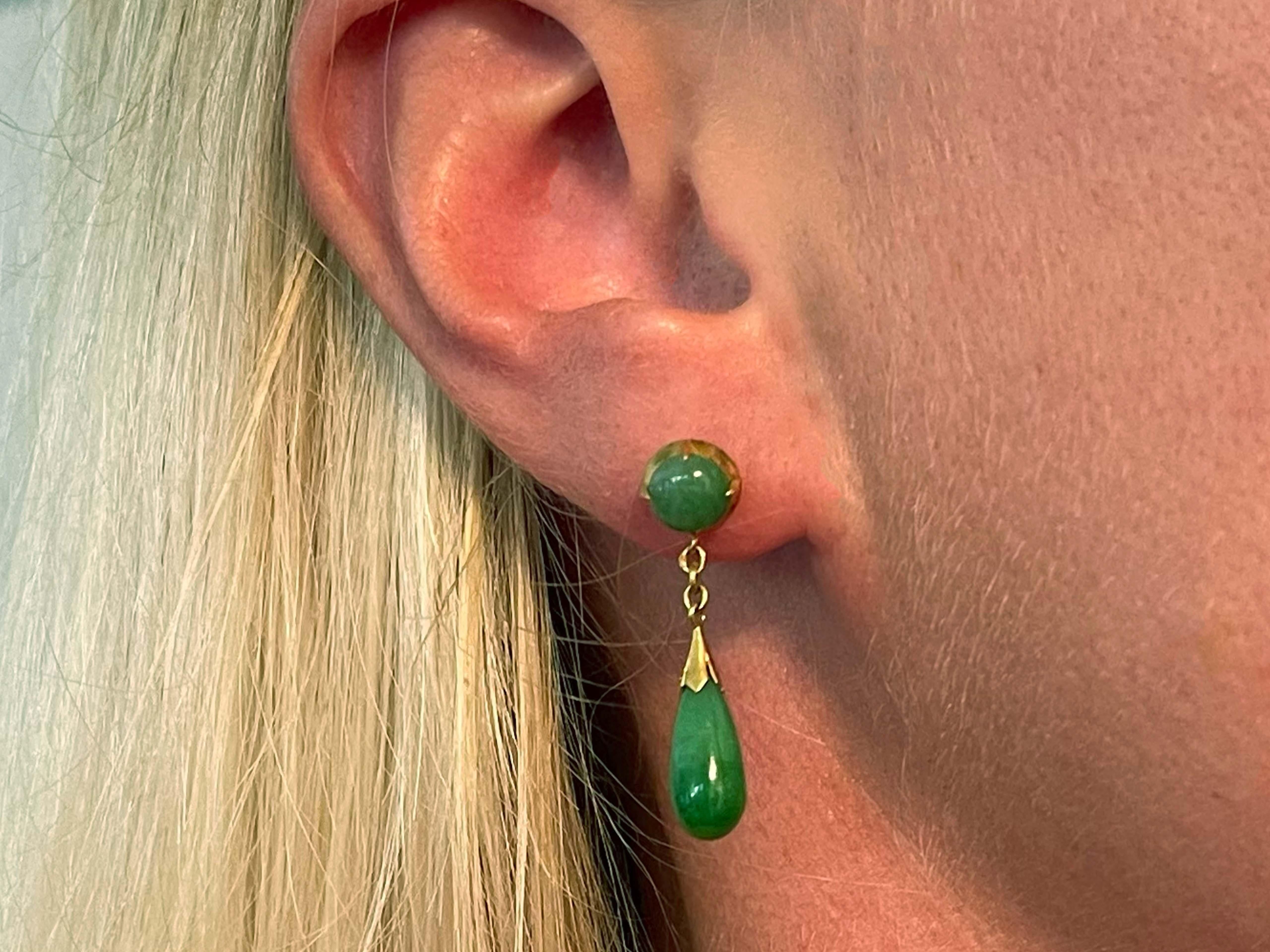 Ohrringe Spezifikationen:

Metall: 18K Gelbgold

Gesamtgewicht: 4.0 Gramm

Abmessungen der Ohrringe: 28 mm lang

Zustand: Gebraucht, Ausgezeichnet