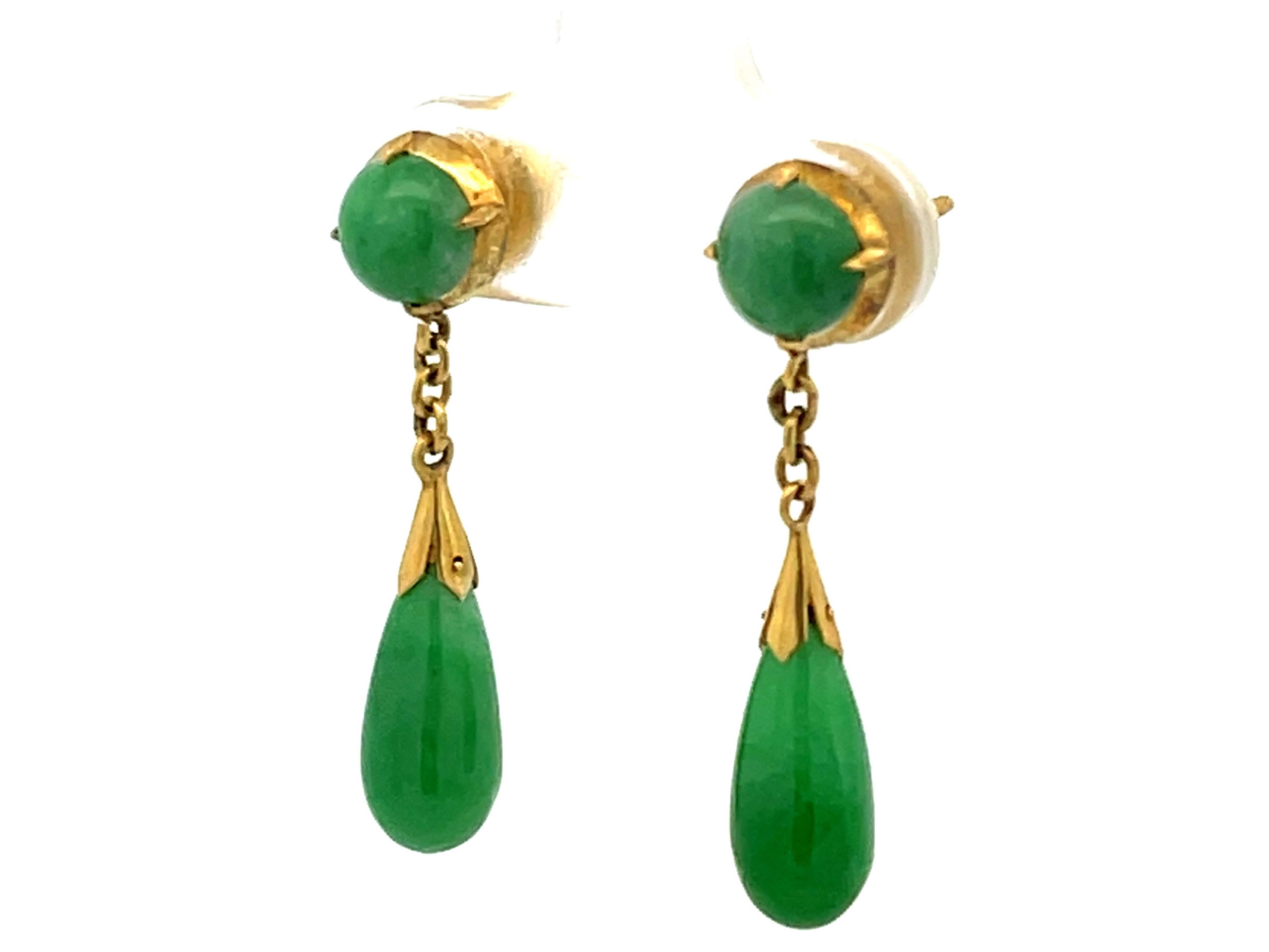 Tropfenohrstecker aus 18 Karat Gelbgold mit hässlicher Jade (Rundschliff)