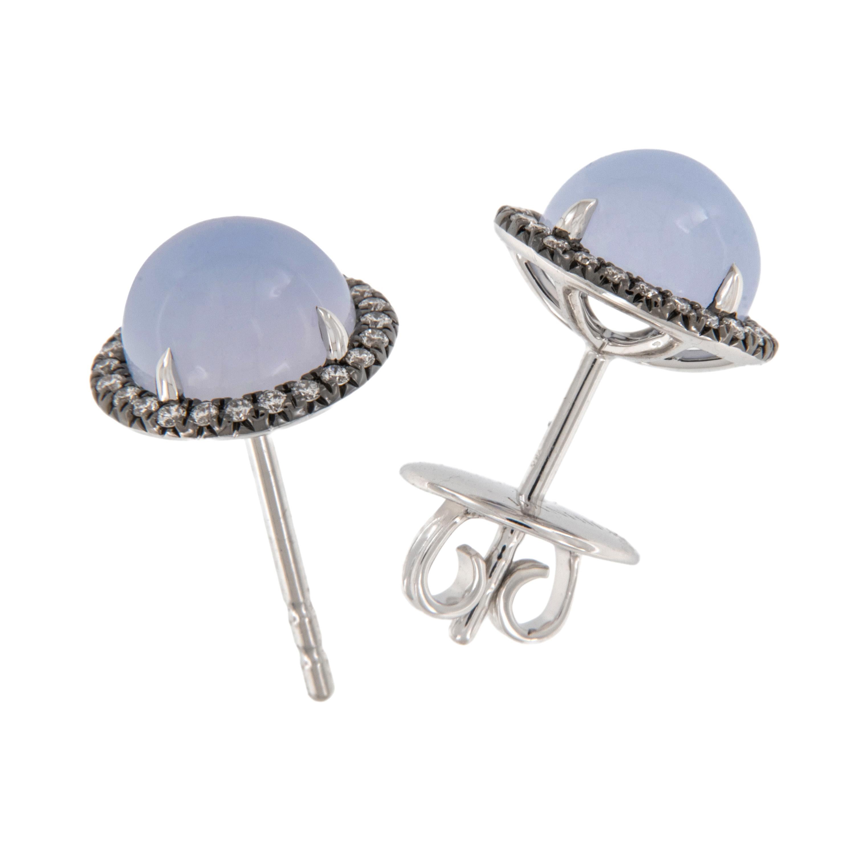 In the world of luxury jewelry, few names are as synonymous with quality and beauty as Christophe Danhier. With a keen eye for detail and a passion for creating jewelry that transcends trends, Danhier's pieces are a true masterpiece of
