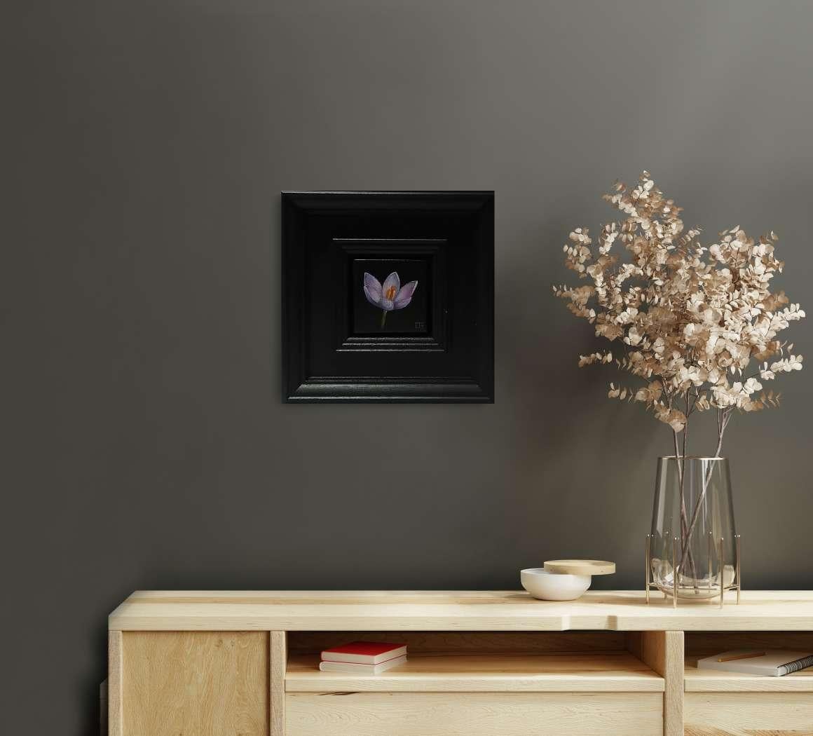 Crocus Purple Pink Pocket Painting, pintura original, contemporánea - Still-Life Painting Negro de Dani Humberstone