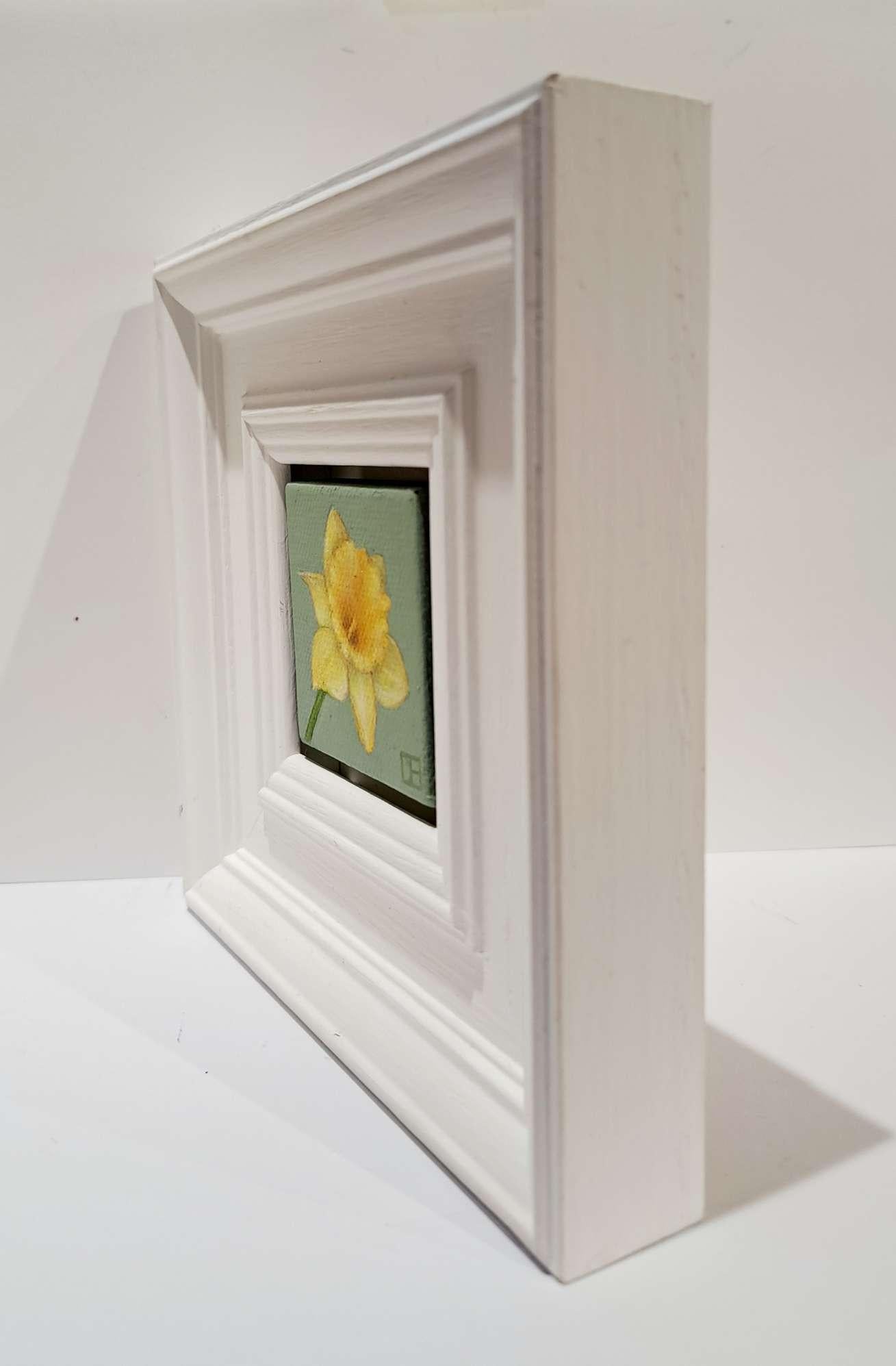 Peinture de poche jaune daffodil (Collection 2) - Painting de Dani Humberstone