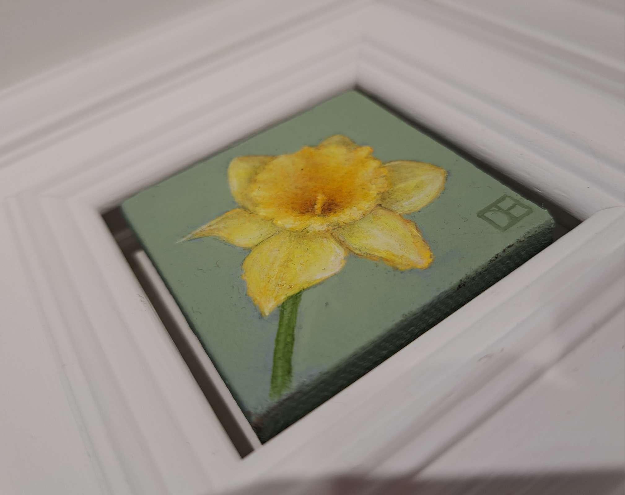 Peinture de poche jaune daffodil (Collection 2) - Contemporain Painting par Dani Humberstone