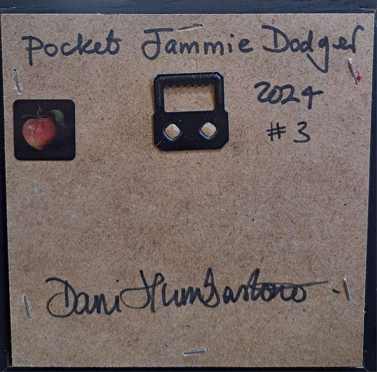 Jannie Dodger, 3 Taschengemälde, Stillleben, süßes Original (Zeitgenössisch), Painting, von Dani Humberstone