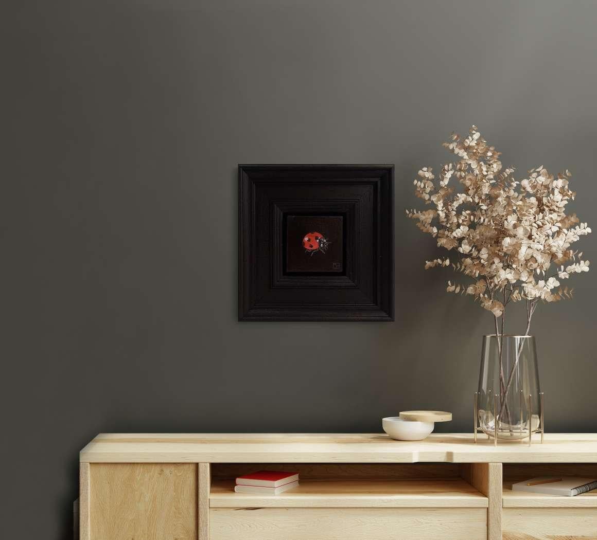 Coccinella Pocket Painting 7, quadro originale, contemporaneo - Still-Life Painting Nero di Dani Humberstone