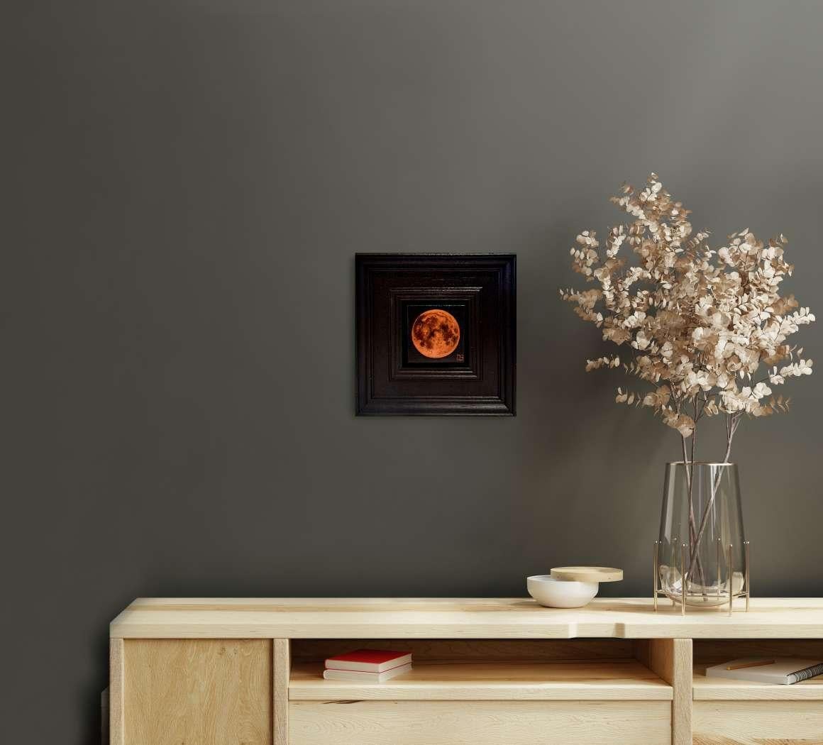 Luna Eclipse Taschengemälde, Originalgemälde, Stillleben im Angebot 3