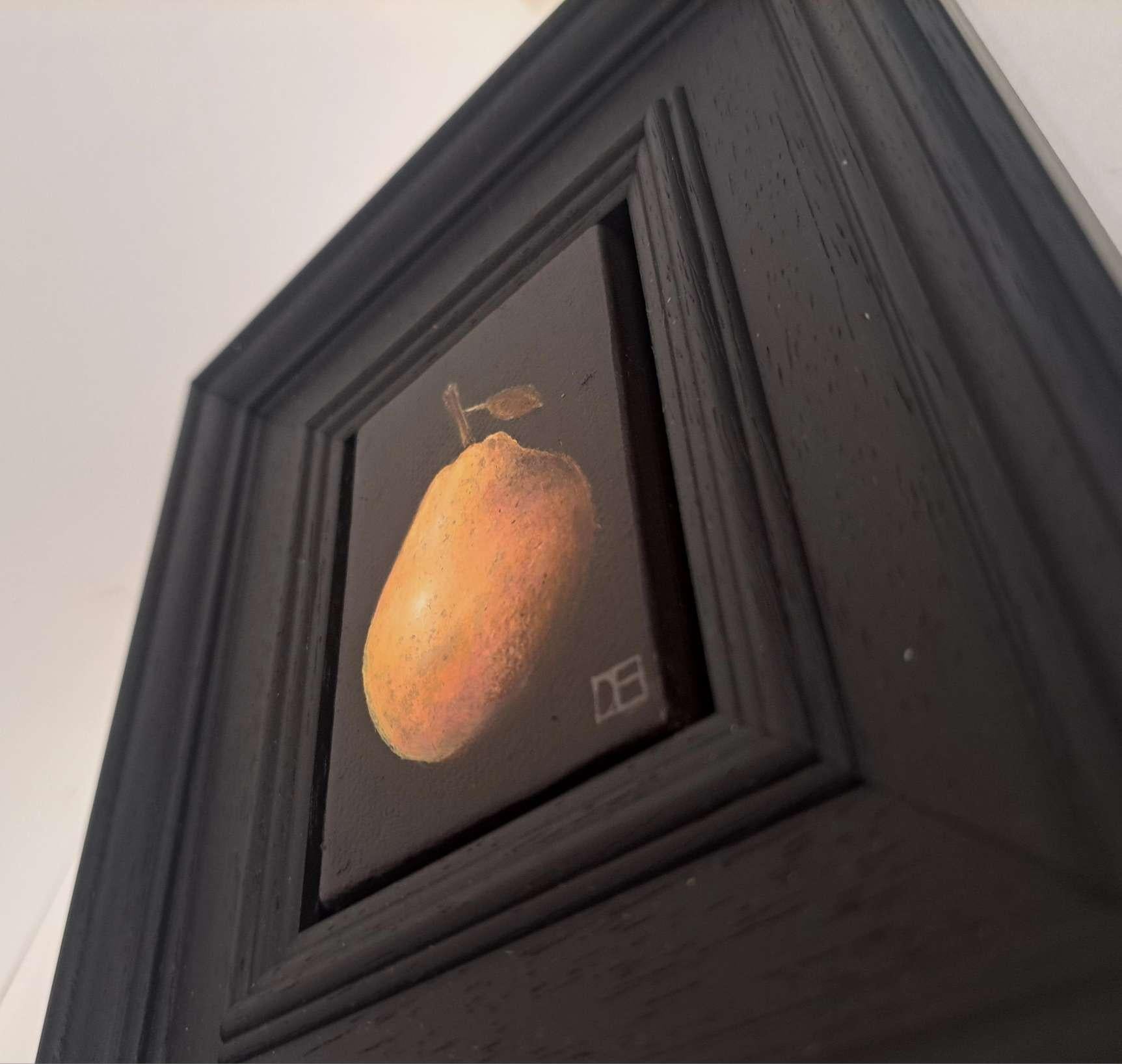 Poire Blush Pocket Painting 10c, peinture originale, nature morte en vente 3