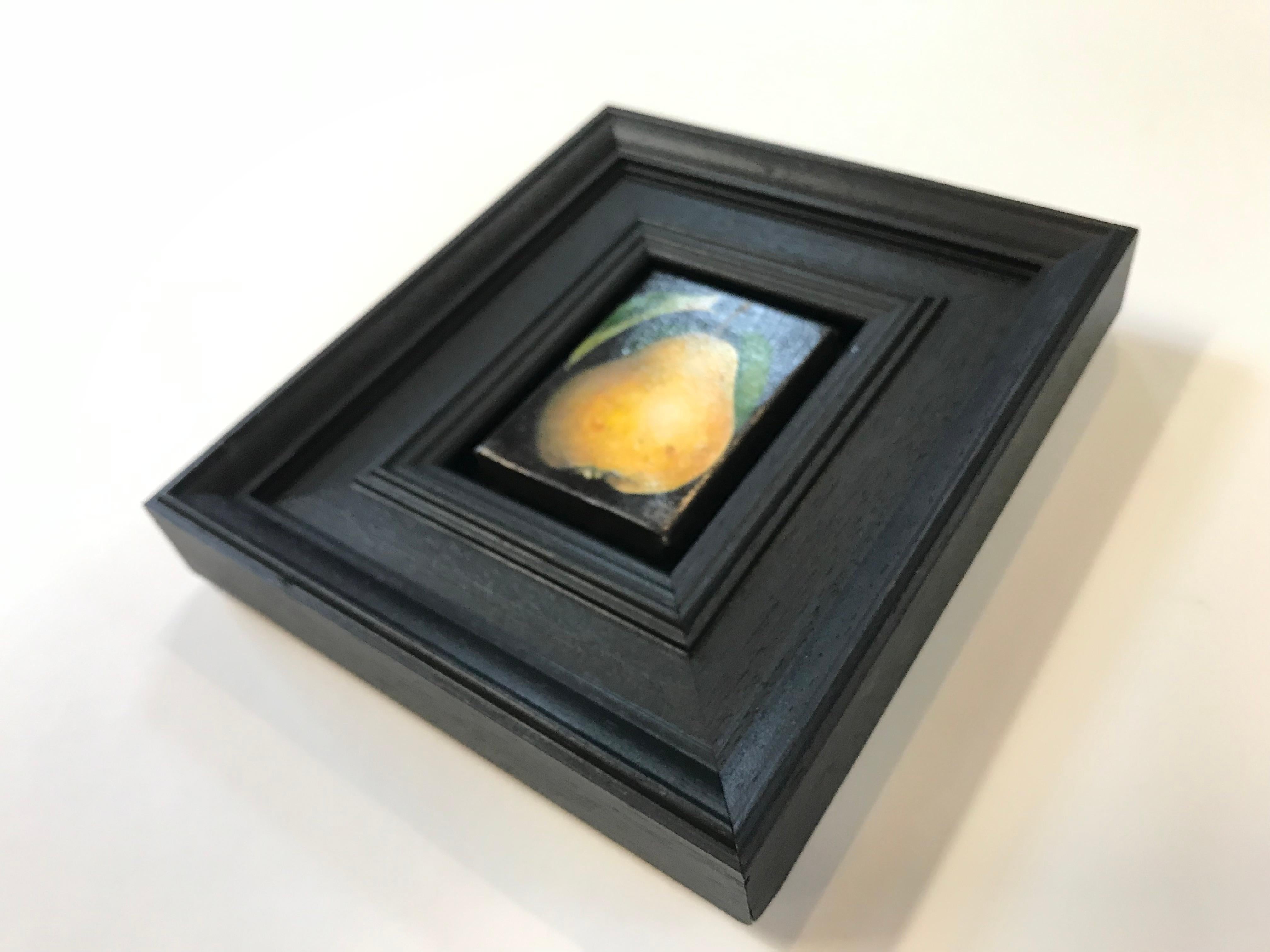 Pocket Deep Yellow Quince [2023], Nature morte baroque, peinture originale 4