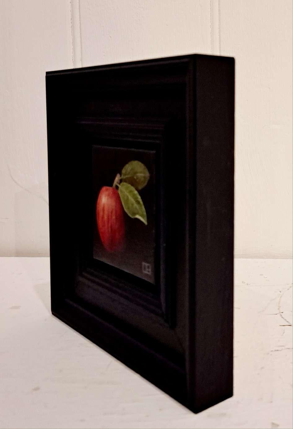 Gala Apfel in Tasche mit Ölfarbe auf Leinwand, Gemälde von Dani Humberstone im Angebot 2