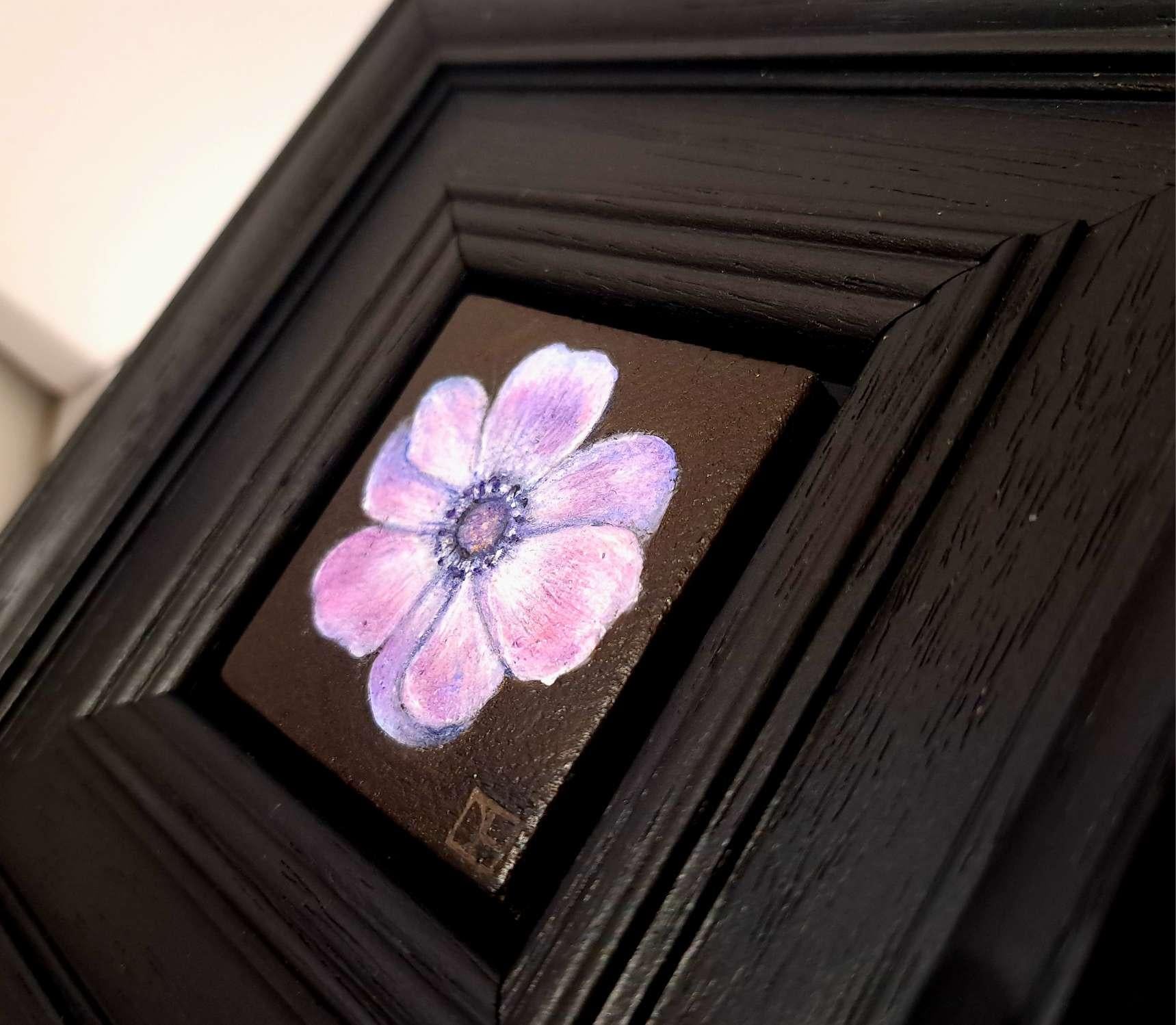 Anémone mauve de poche, peinture originale, fleur, noir en vente 1