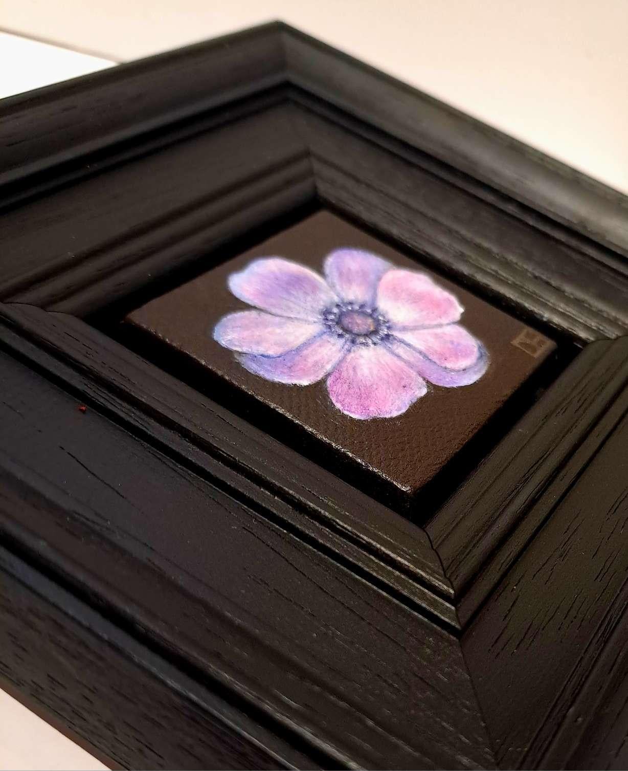 Anémone mauve de poche, peinture originale, fleur, noir en vente 2